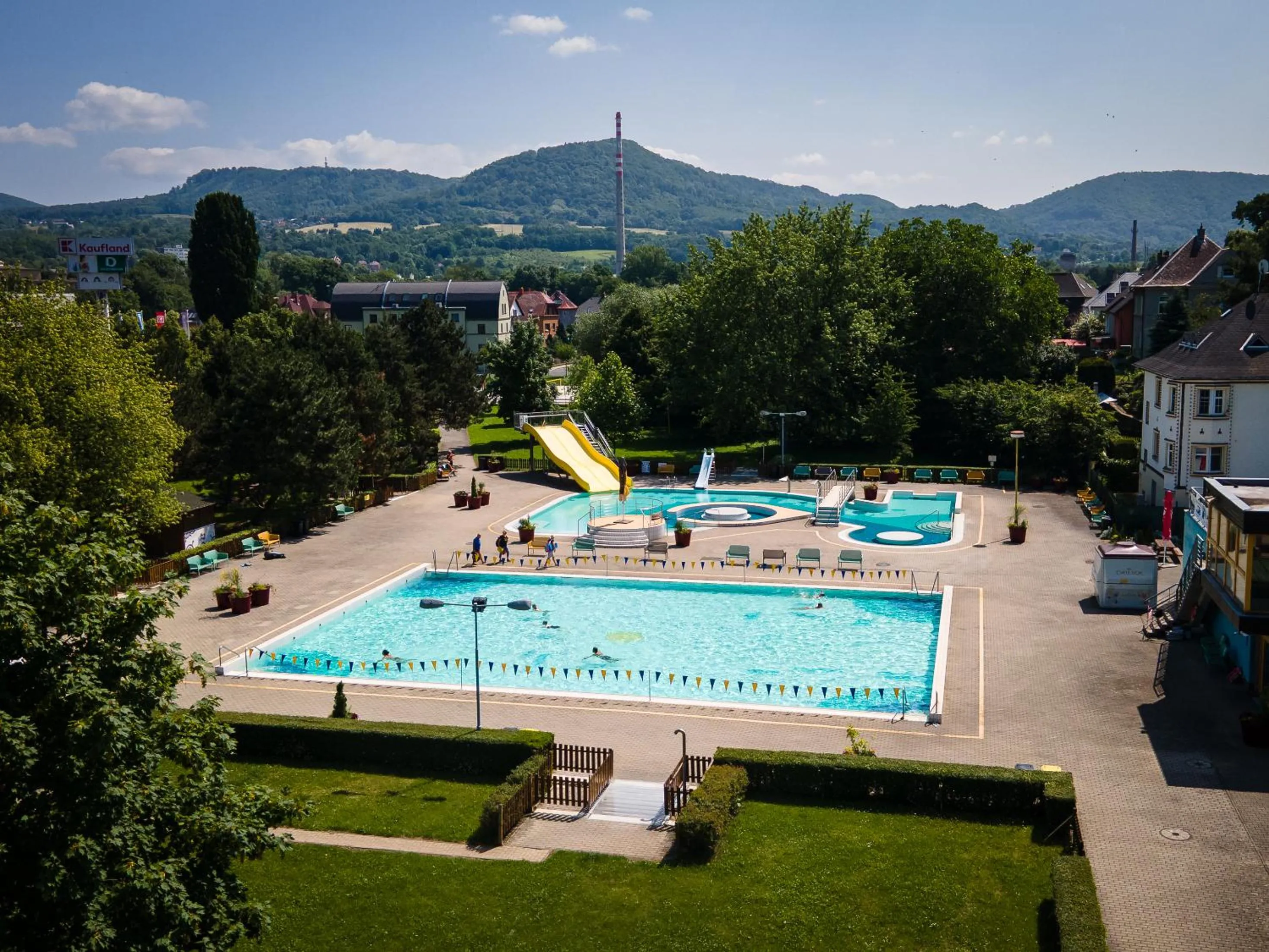Swimming pool in Aqua Hotel