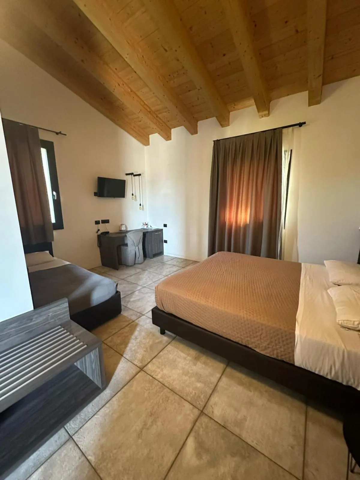 TV and multimedia, Bed in taverna napoleone