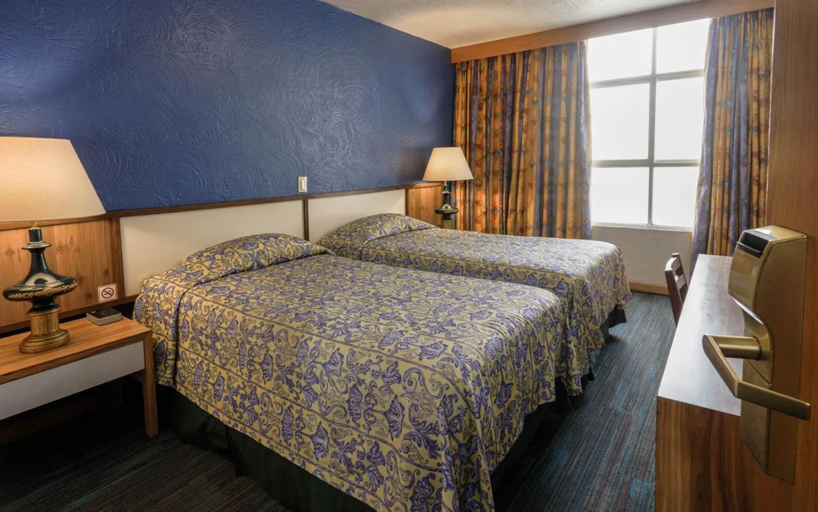 Photo of the whole room, Bed in Hotel New York Ciudad de Mexico