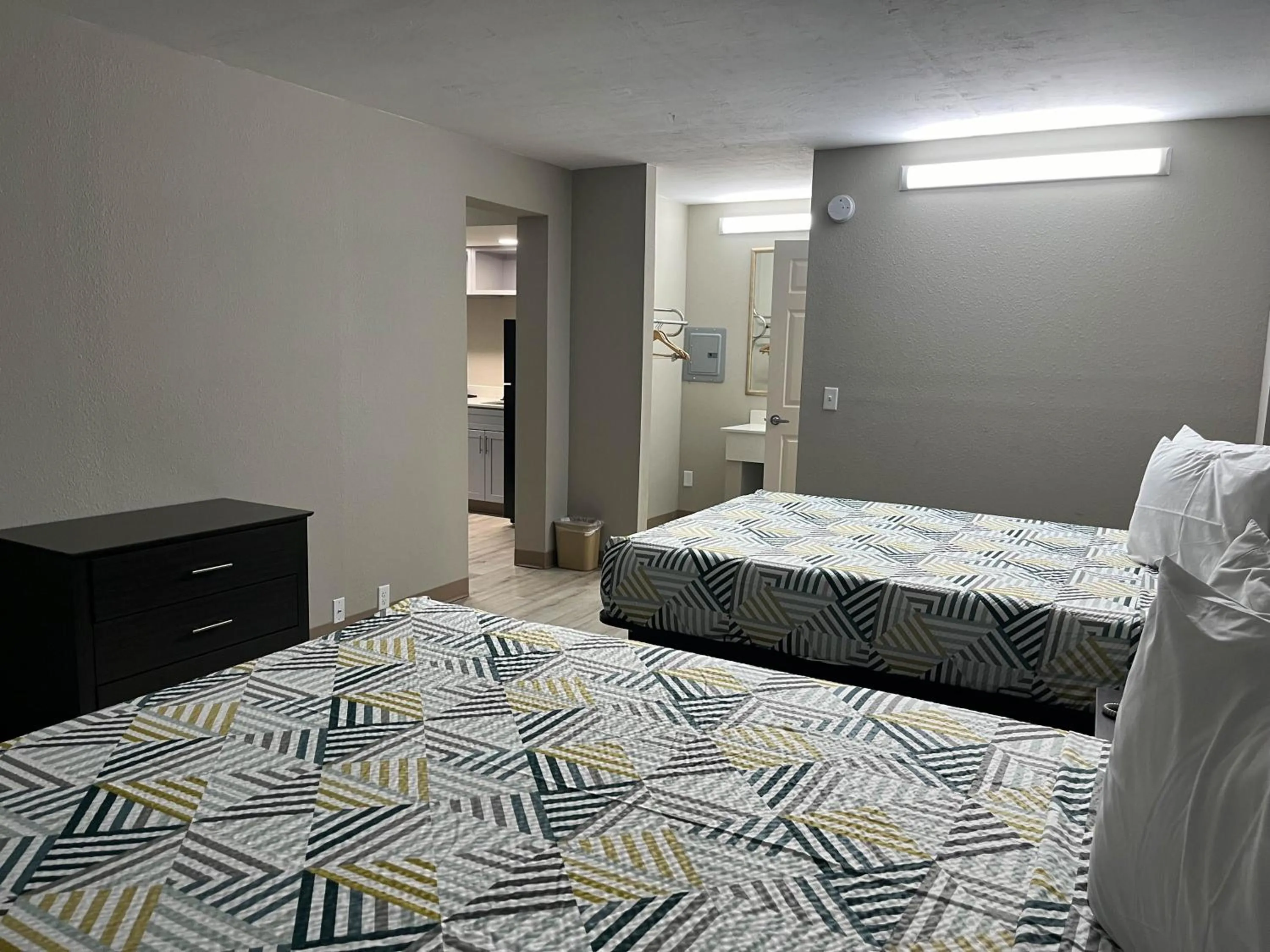 Bed in Suites West Memphis, AR - Memphis