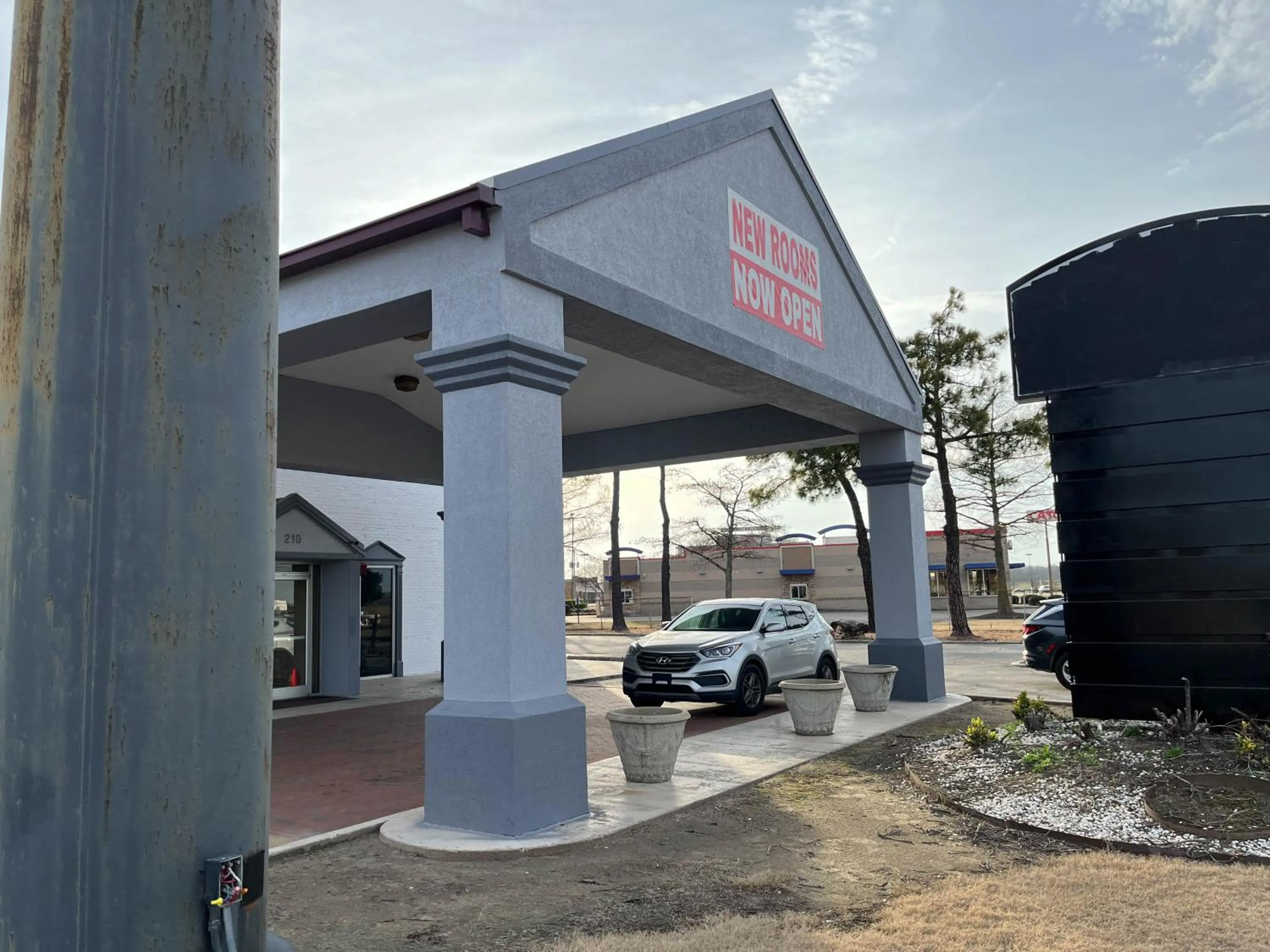 Property building in Suites West Memphis, AR - Memphis