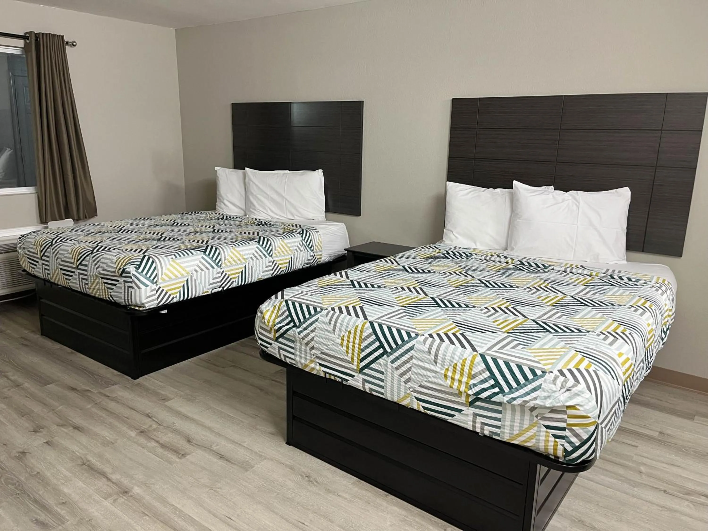 Bed in Suites West Memphis, AR - Memphis