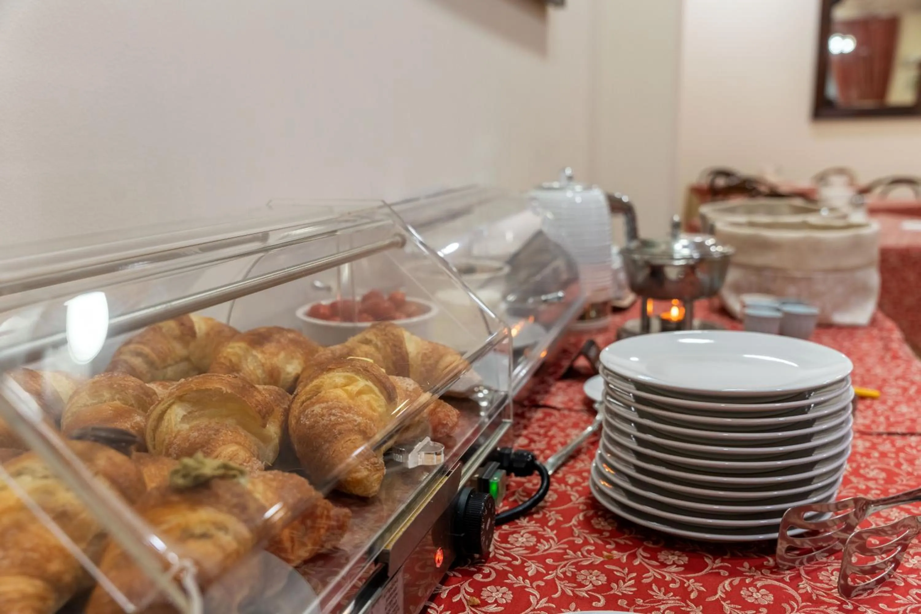 Breakfast in Hotel Mediterraneo