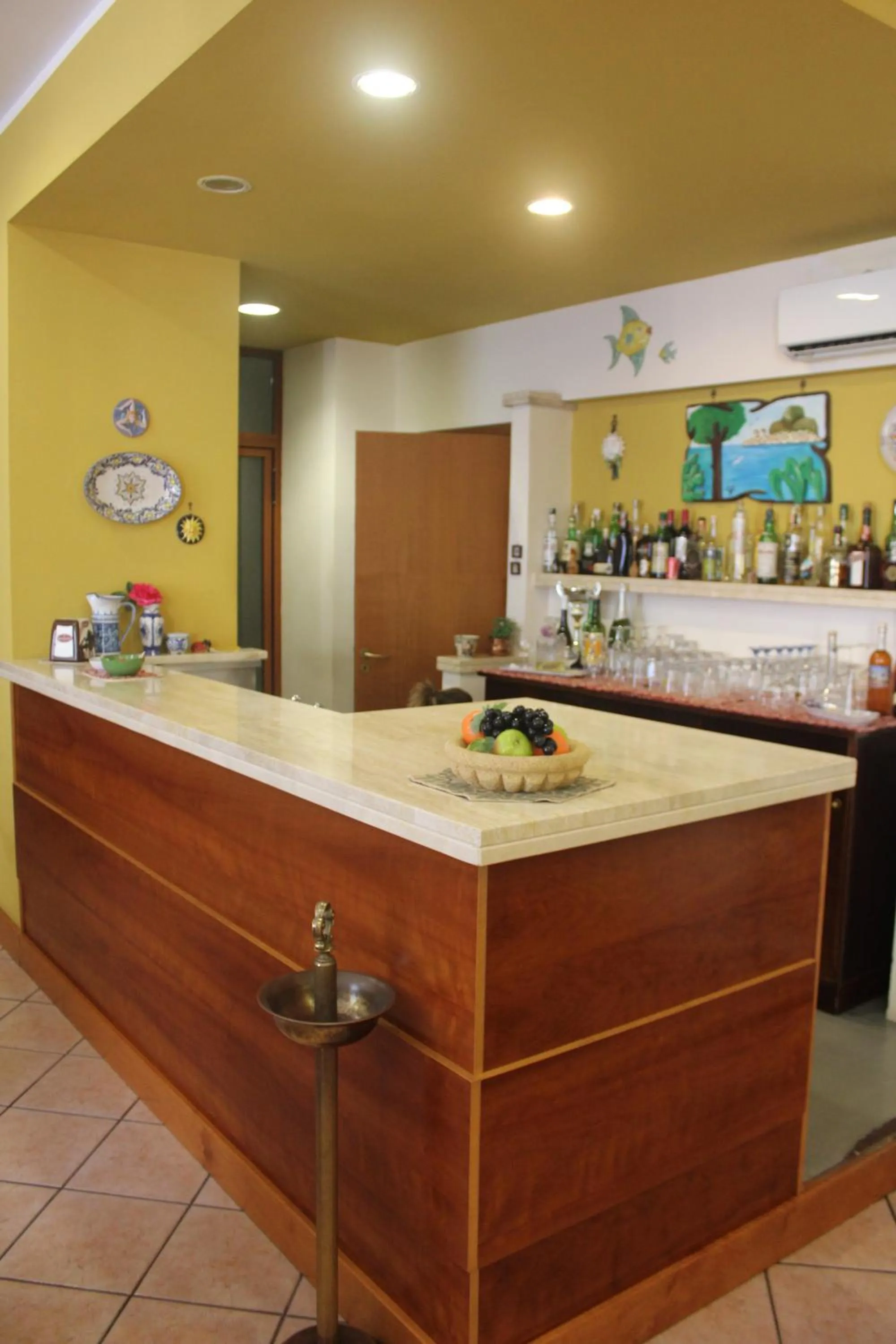 Lounge or bar in Hotel Mediterraneo