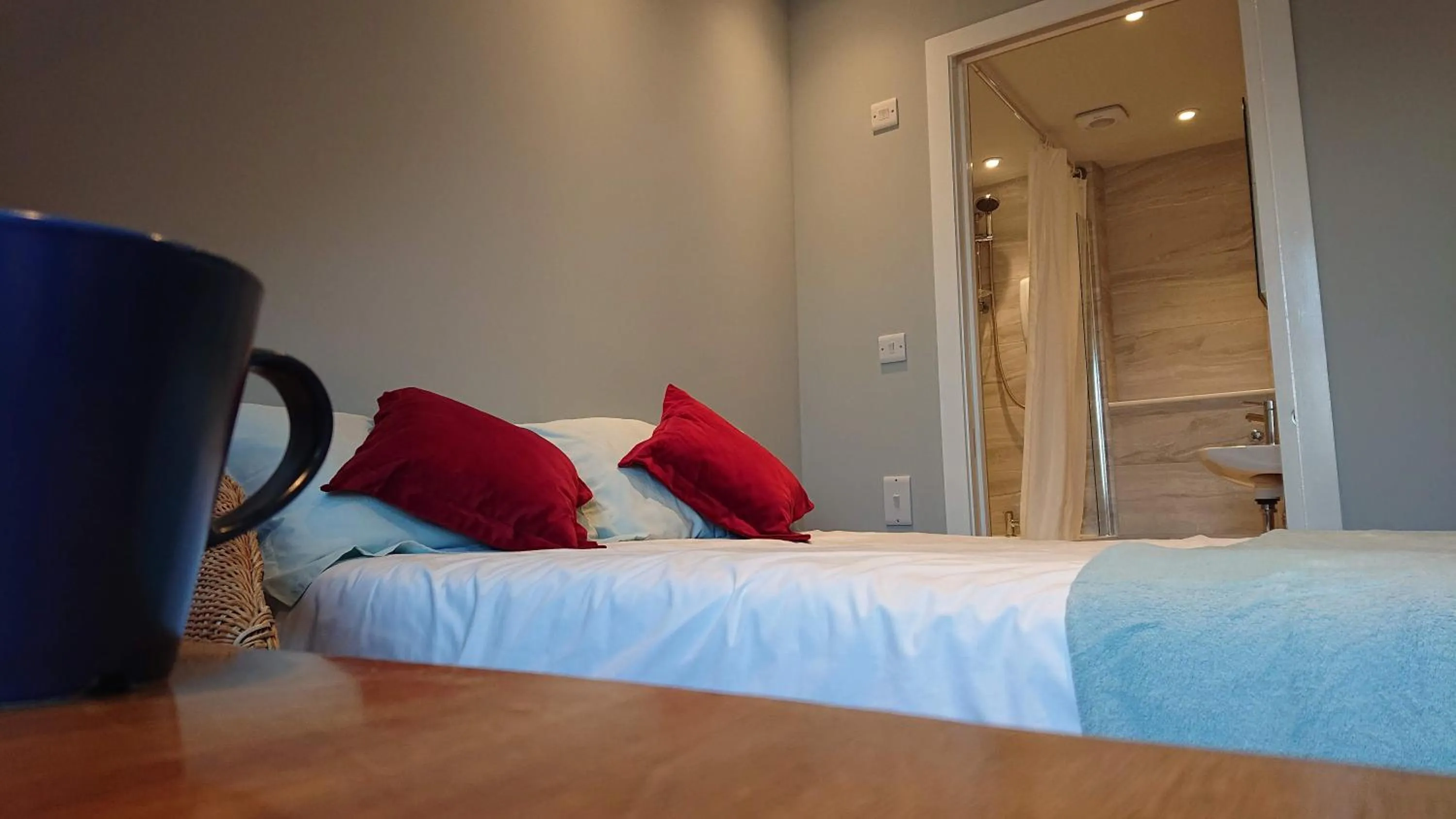 Bed in Falcon Crest Guest House