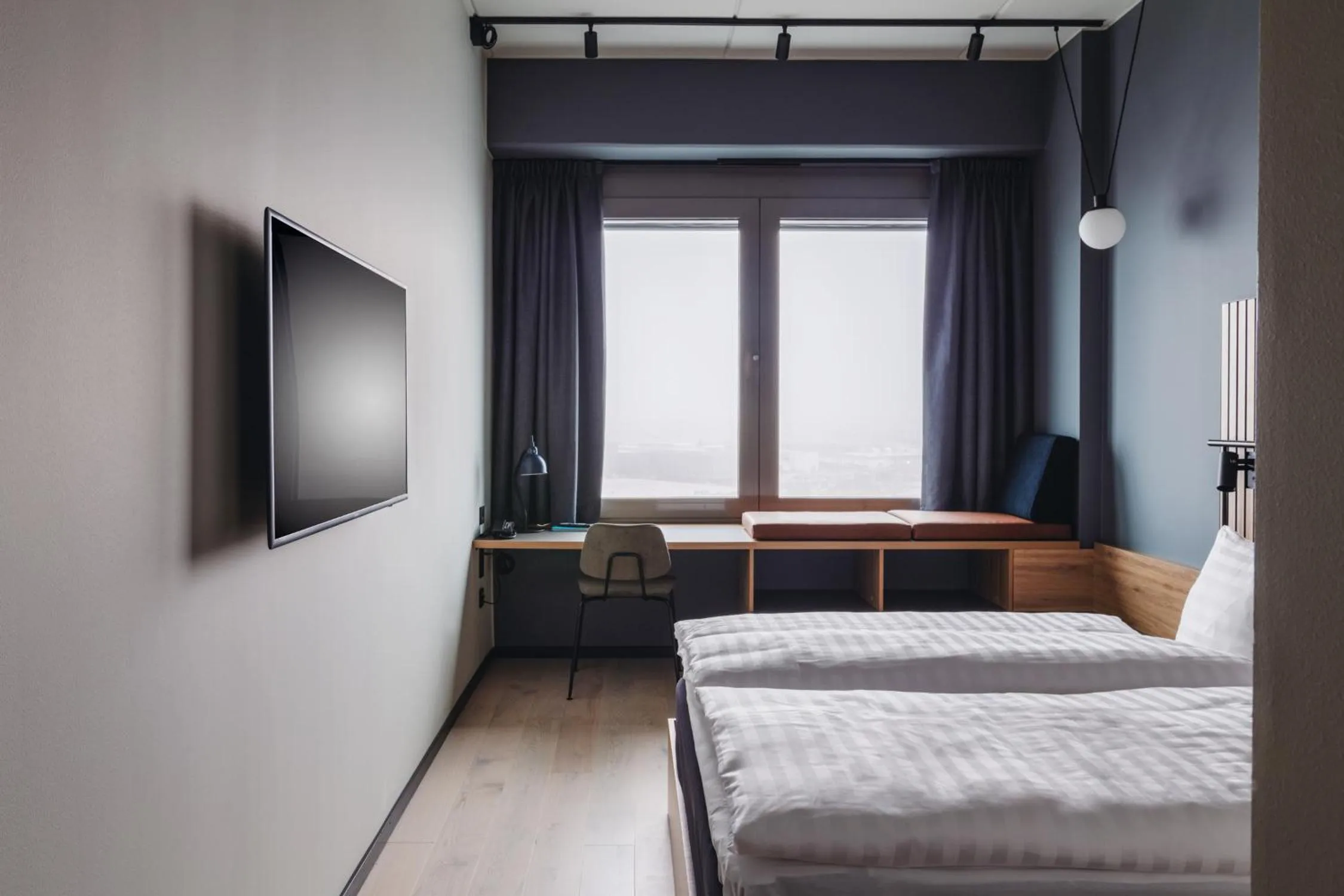 Photo of the whole room, Bed in Comfort Hotel Arlanda Airport Terminal