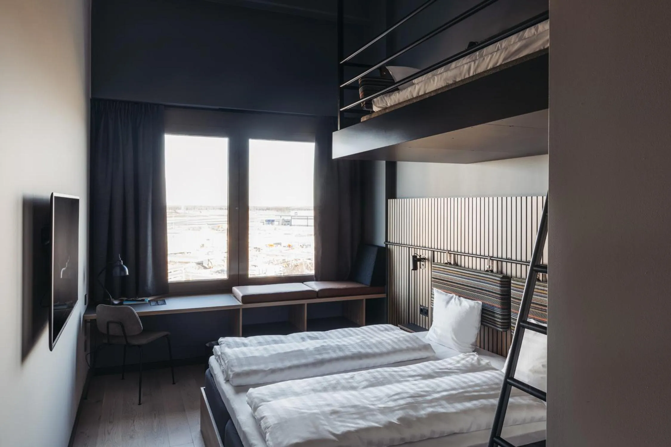 bunk bed, Bed in Comfort Hotel Arlanda Airport Terminal