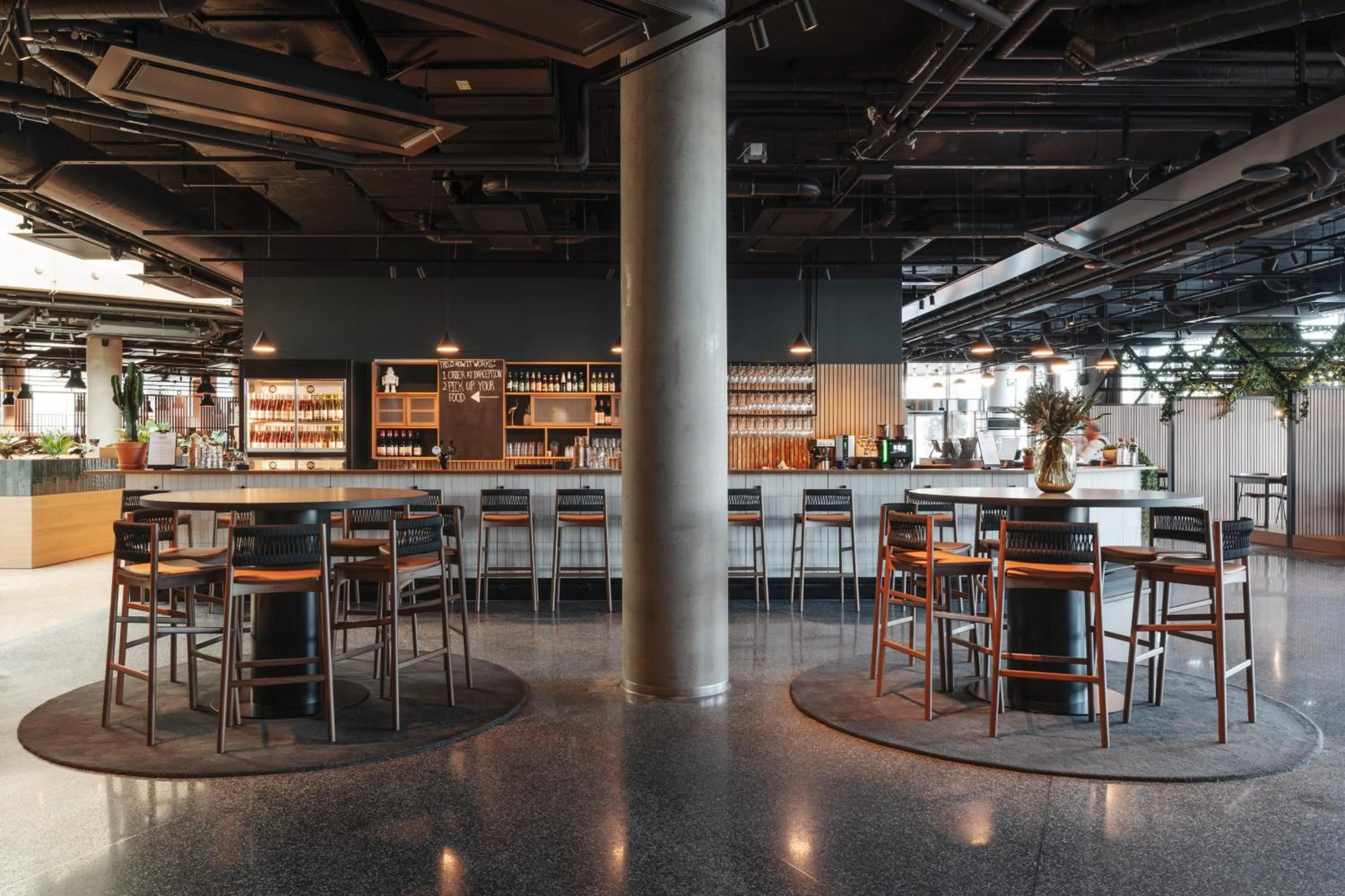 Restaurant/places to eat in Comfort Hotel Arlanda Airport Terminal