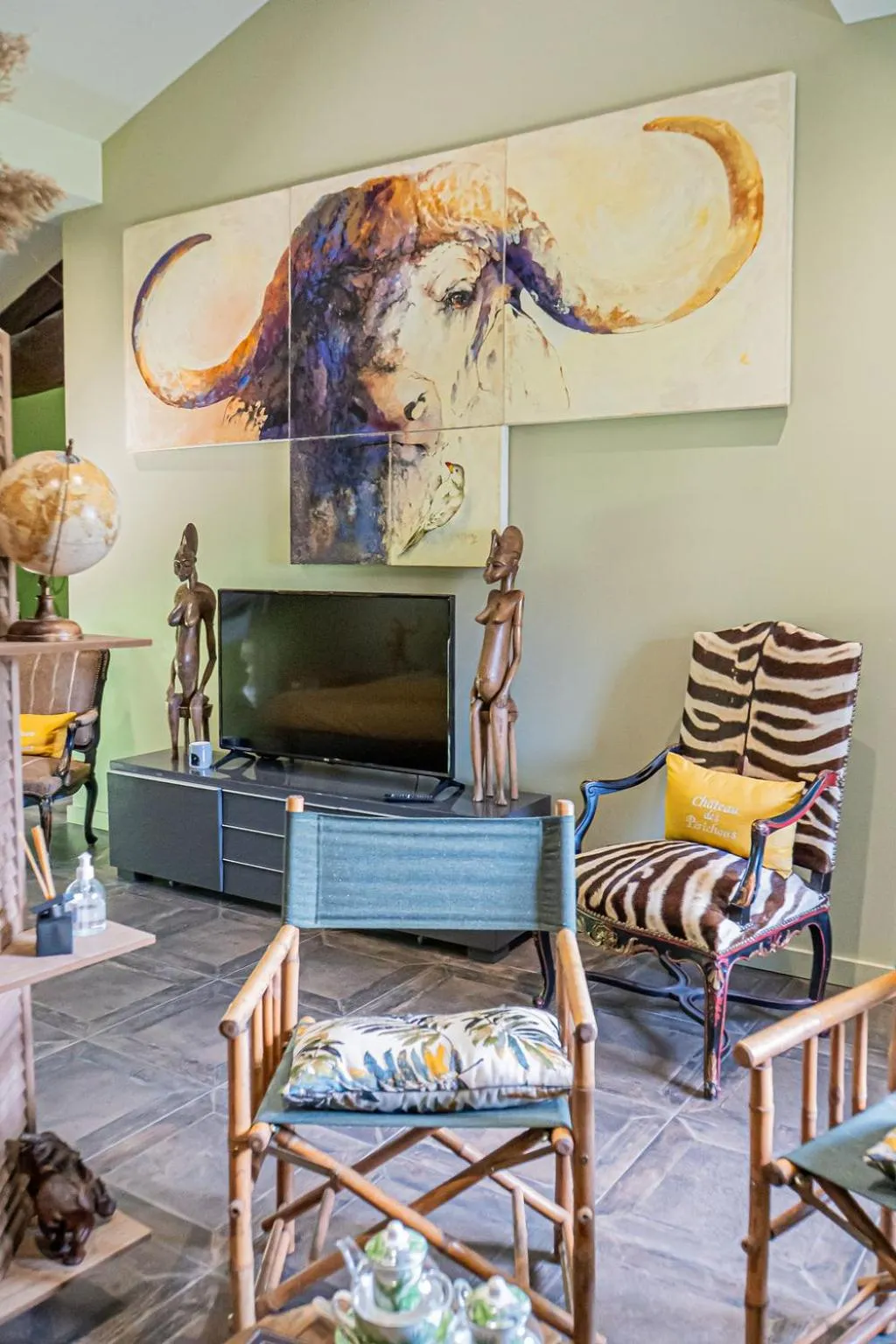 TV and multimedia in Chateau des Perichons