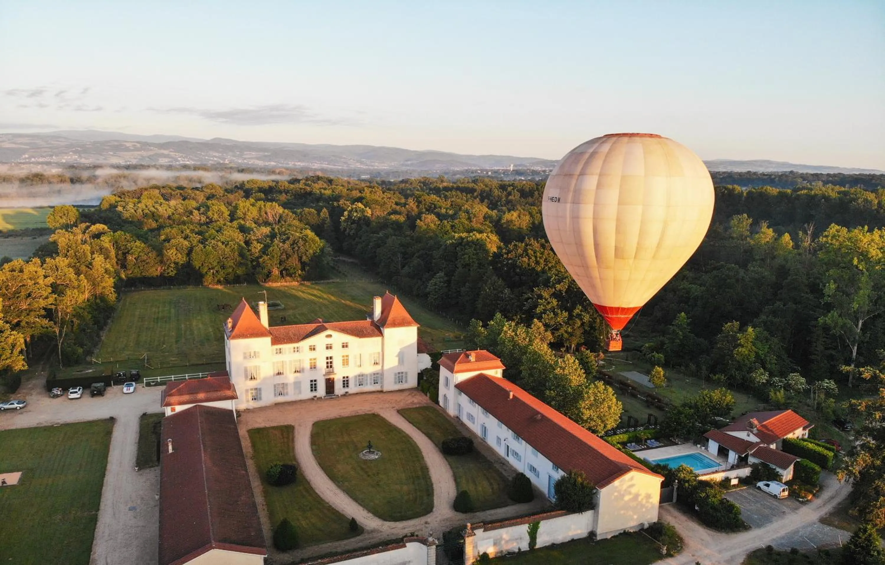View (from property/room) in Chateau des Perichons