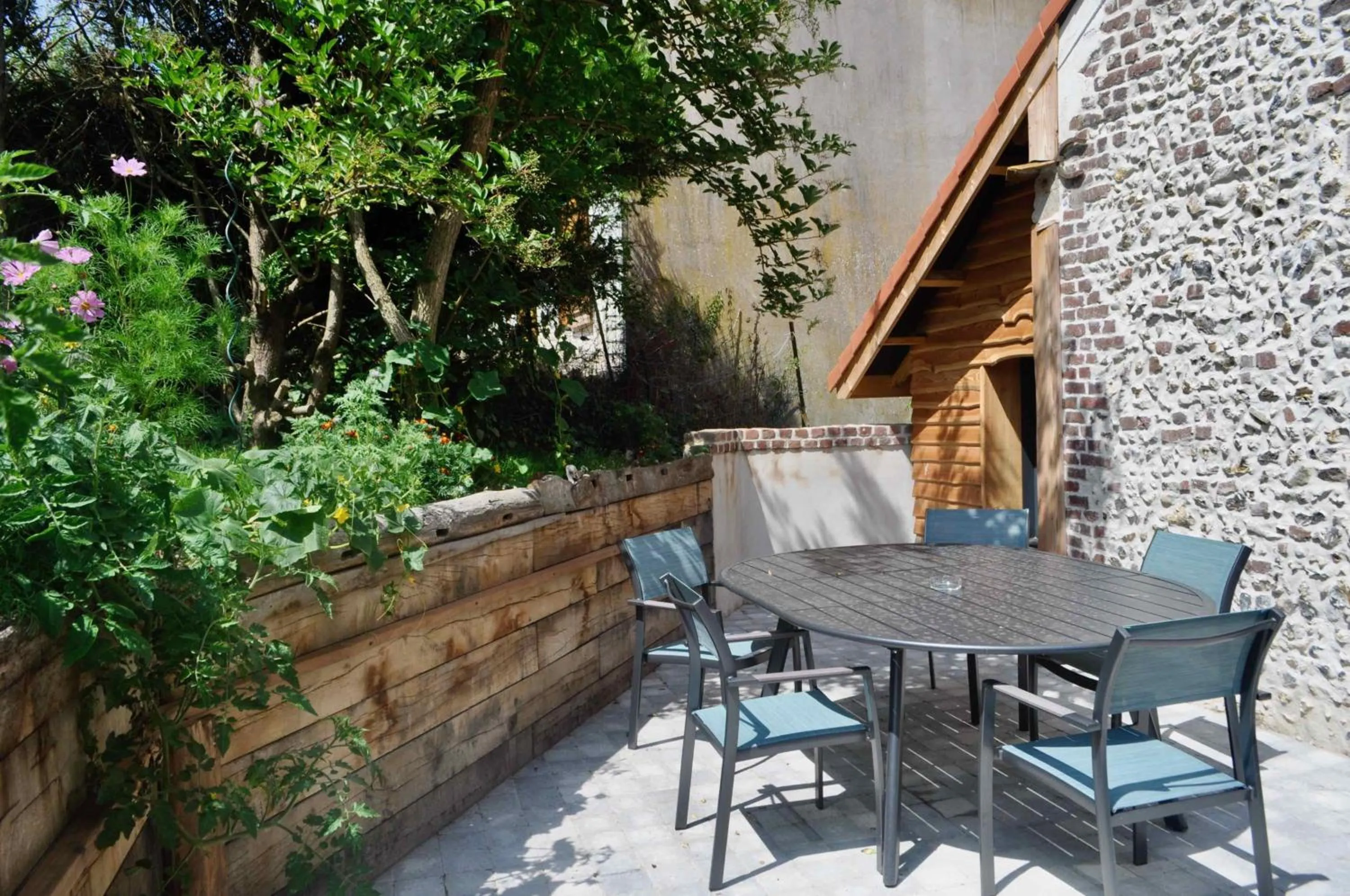 Patio in Les Bobos à la ferme