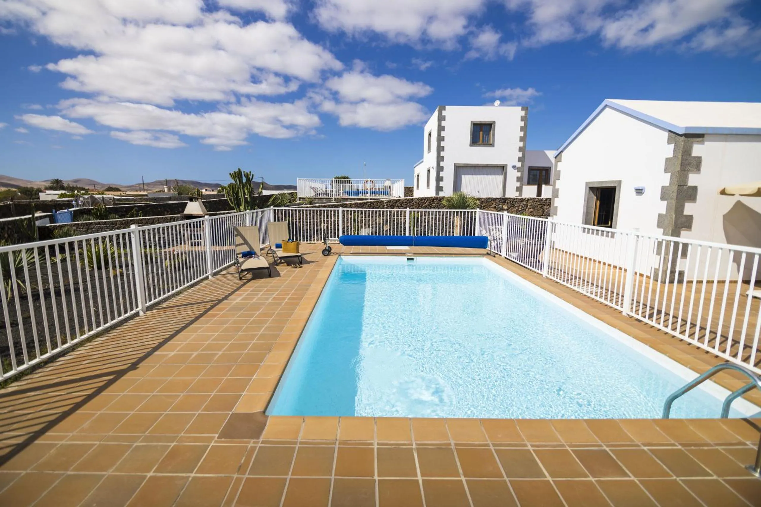 Swimming pool in Villas & Apartamentos Tao Mazo