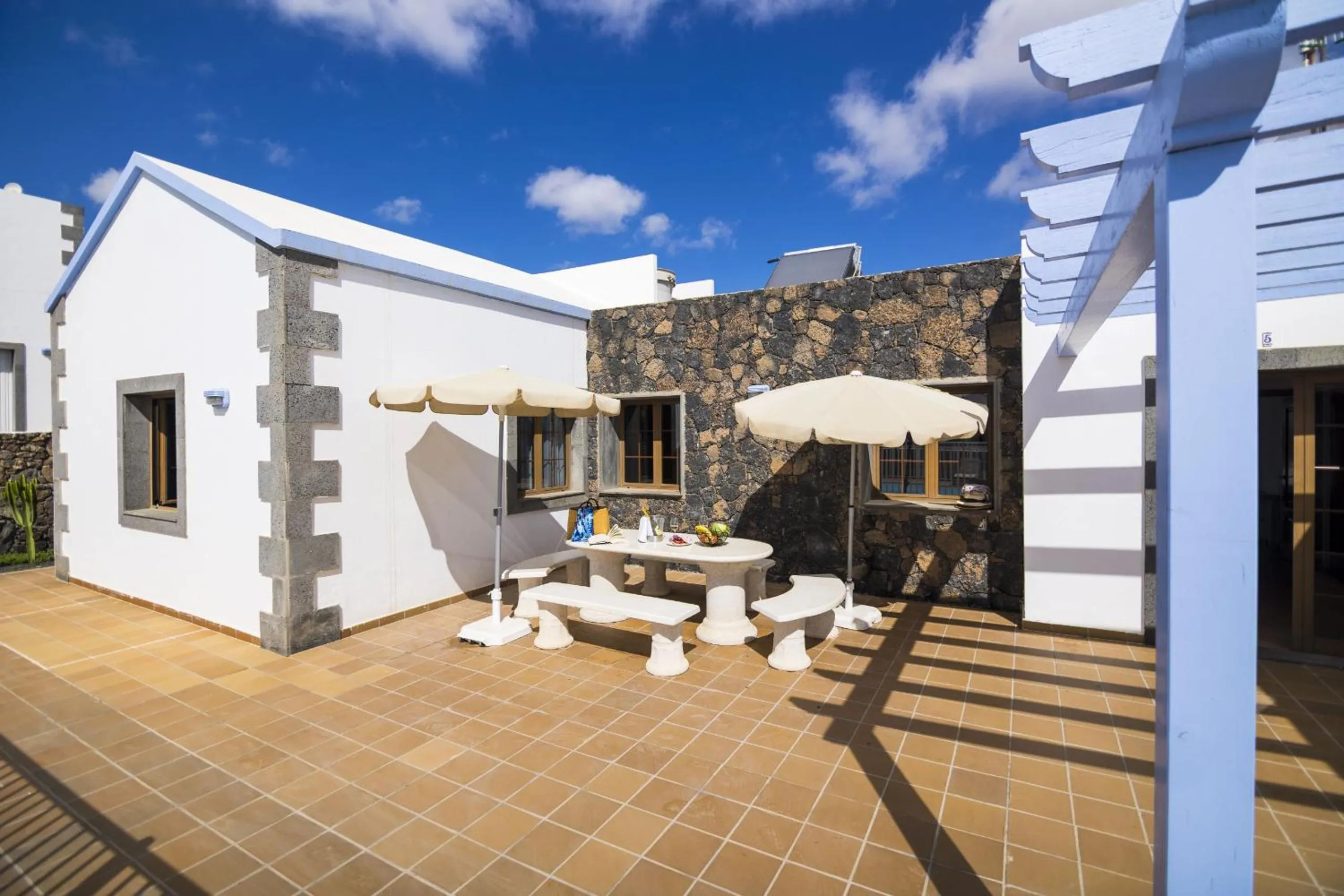 Balcony/Terrace in Villas & Apartamentos Tao Mazo