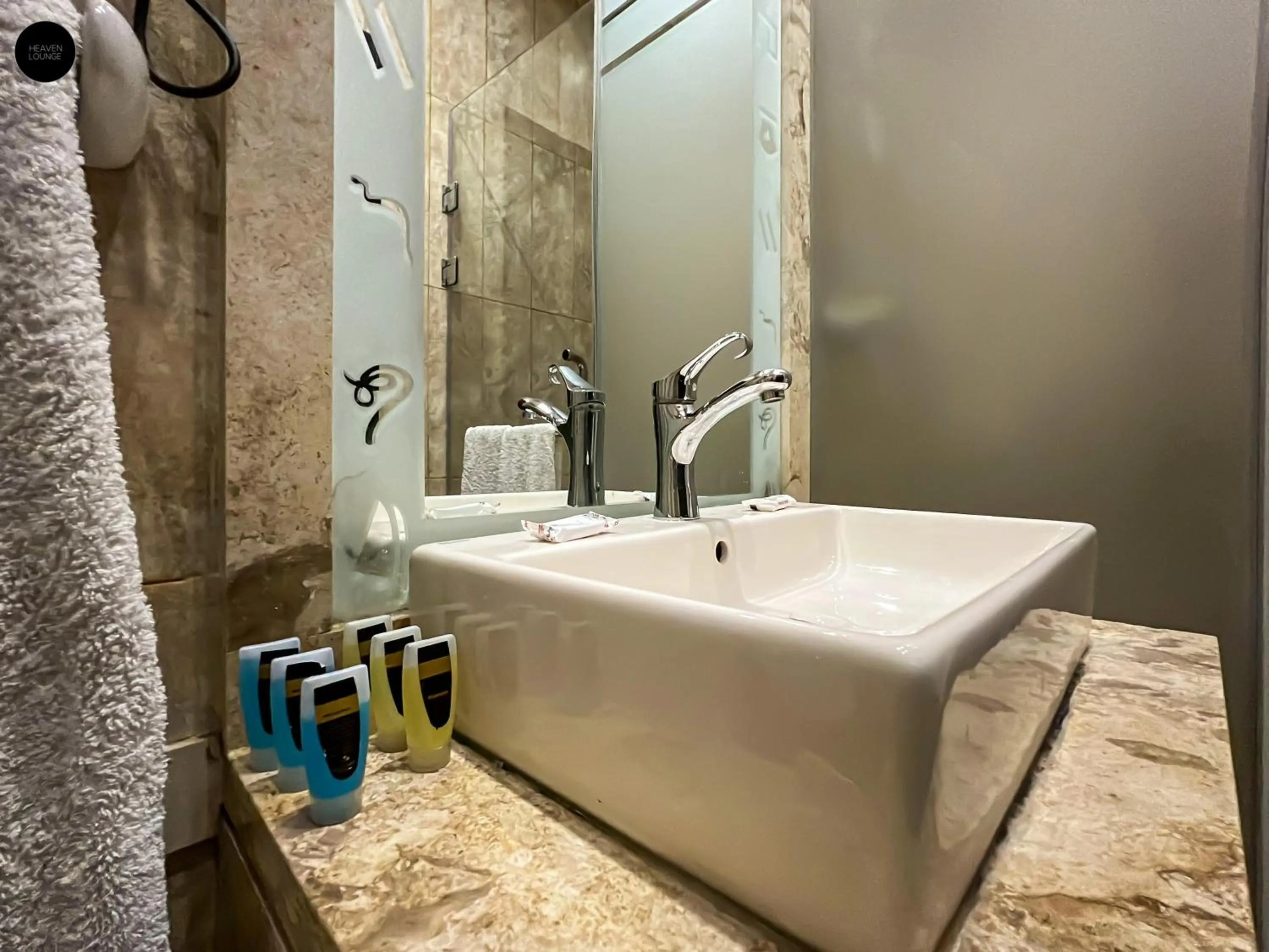 Shower in Giza Pyramids View Inn