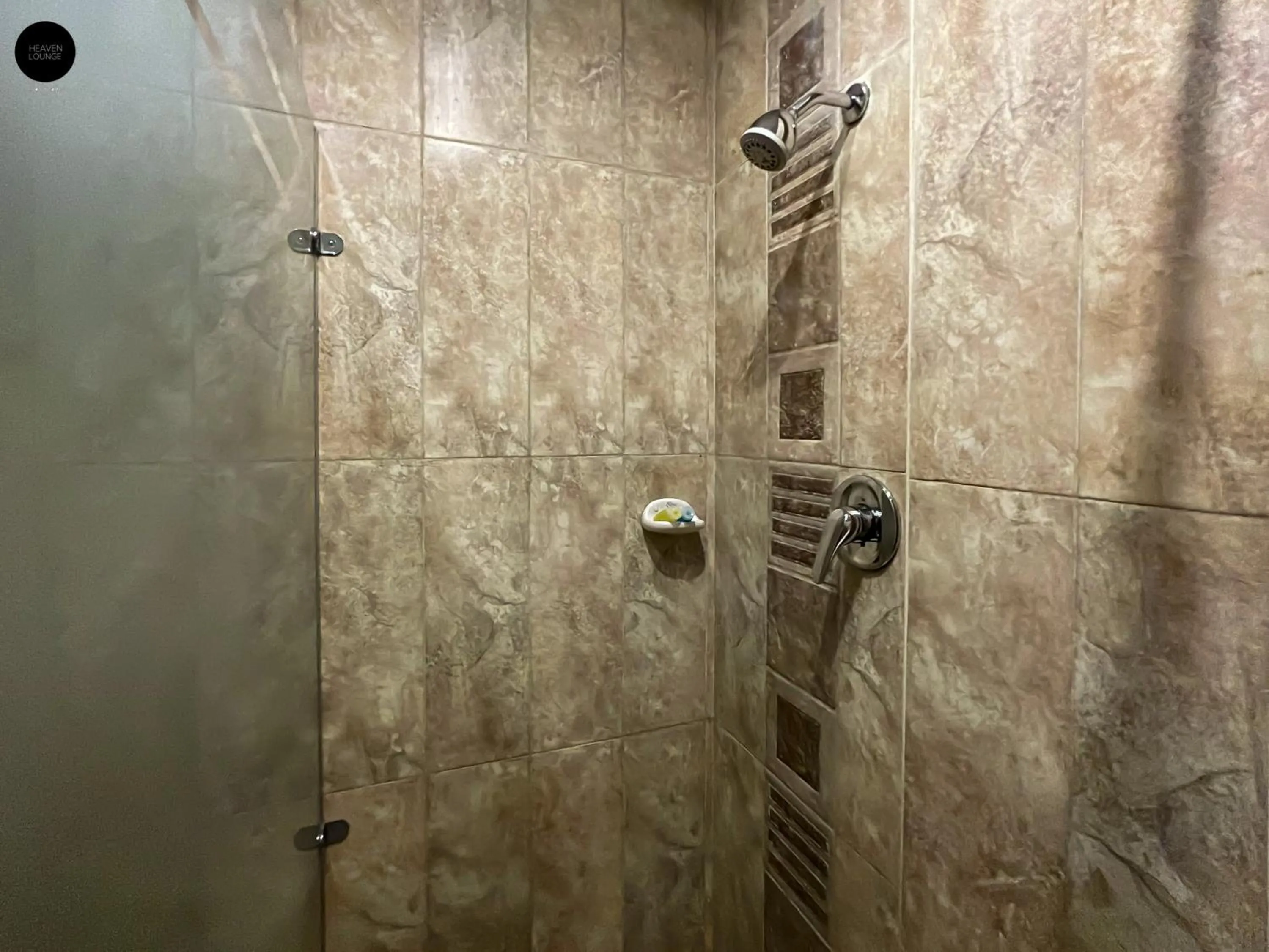 Shower in Giza Pyramids View Inn