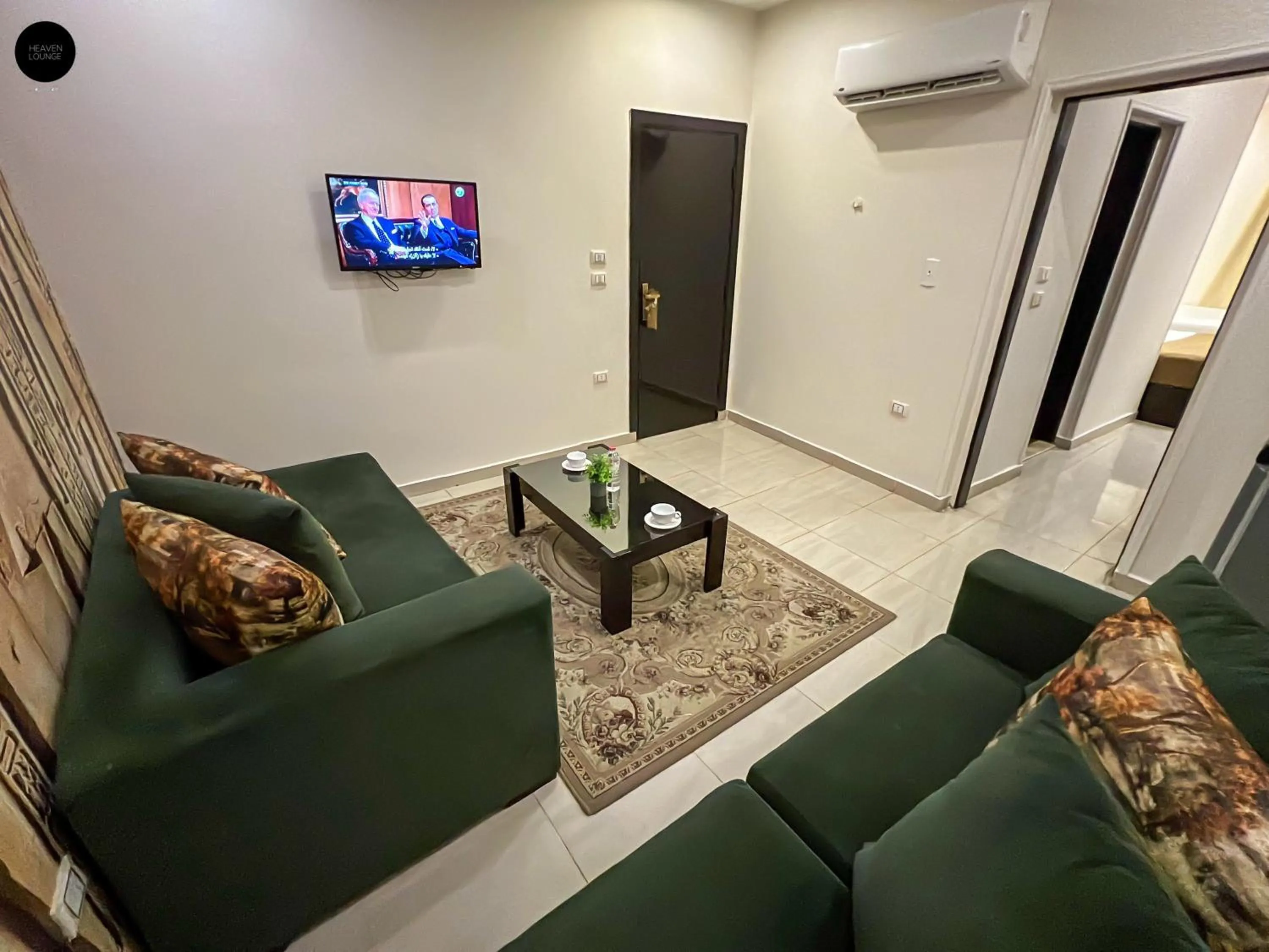 TV and multimedia in Giza Pyramids View Inn