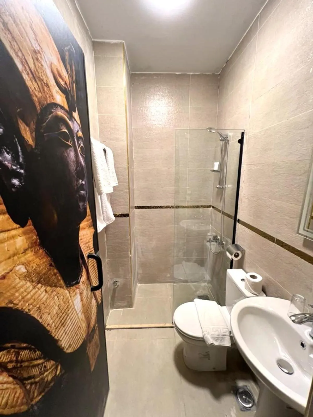 Bathroom in Giza Pyramids View Inn