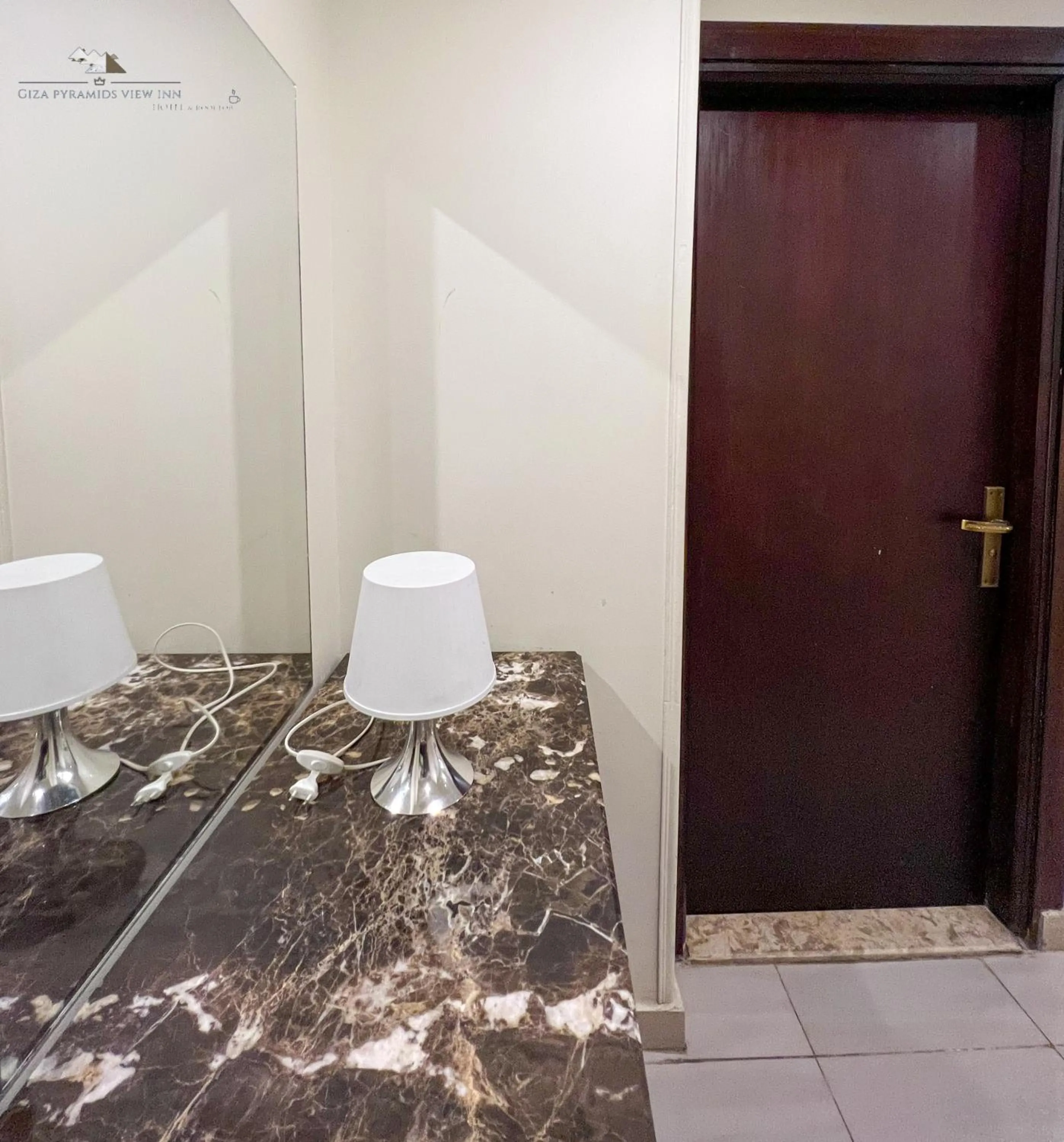 Bathroom in Giza Pyramids View Inn