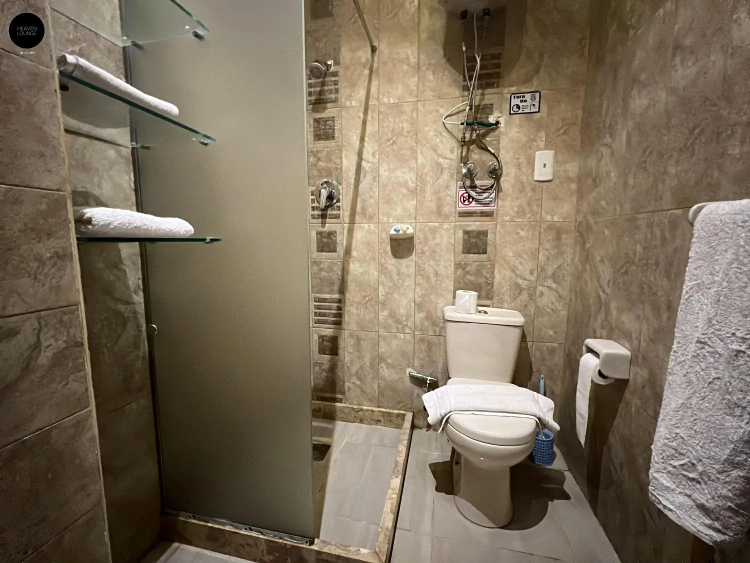 Shower in Giza Pyramids View Inn