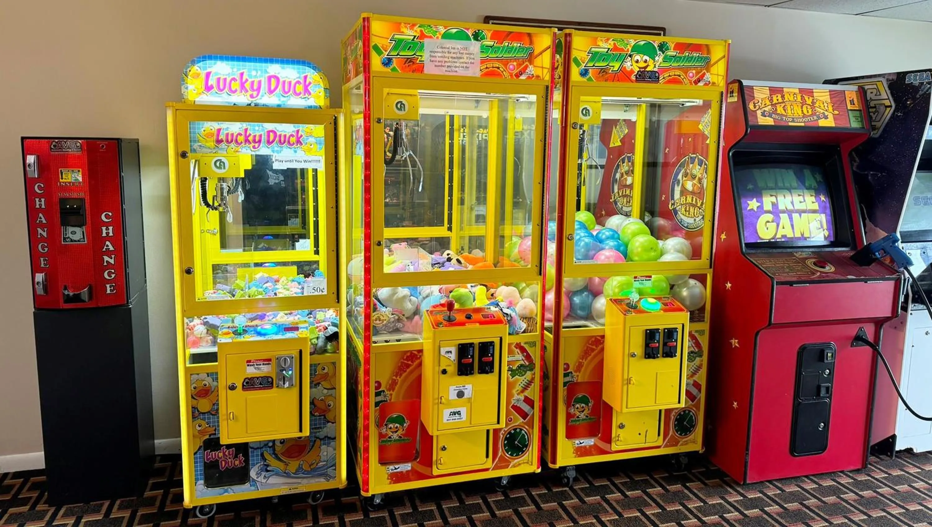 Property building in Colonial Inn Ellsworth