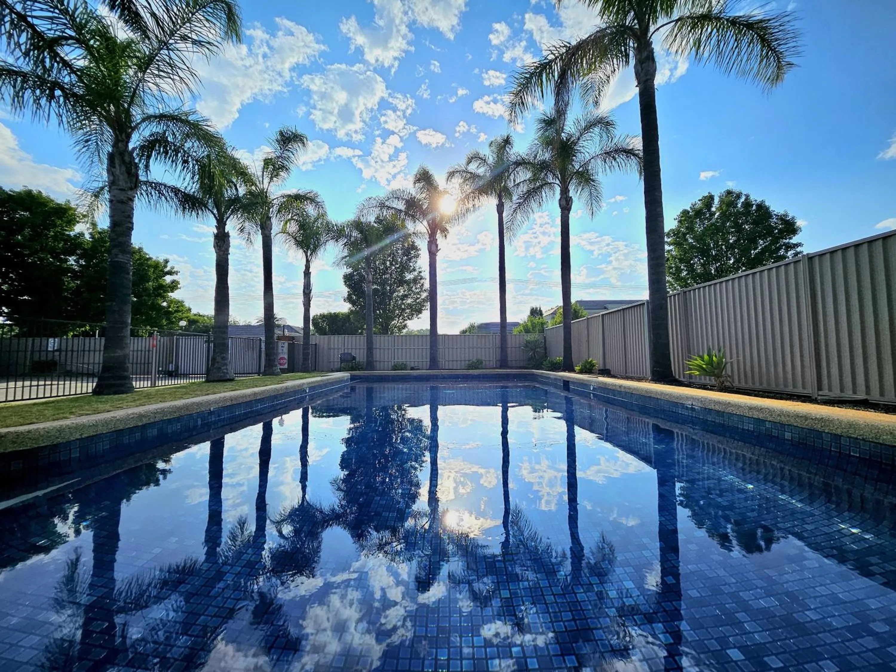Swimming pool in The Wyndhamere Motel Shepparton