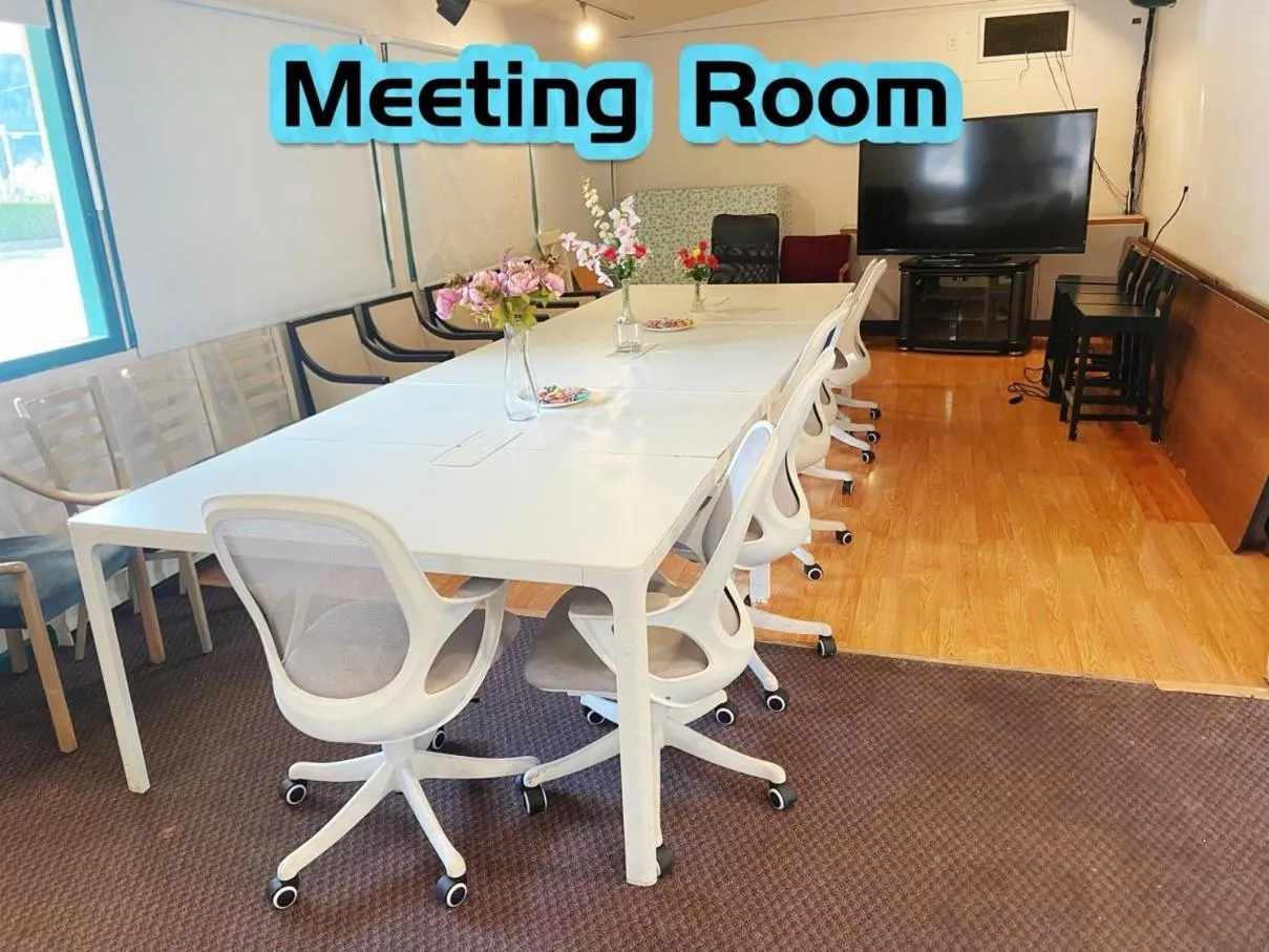 Property building in Slumber Lodge