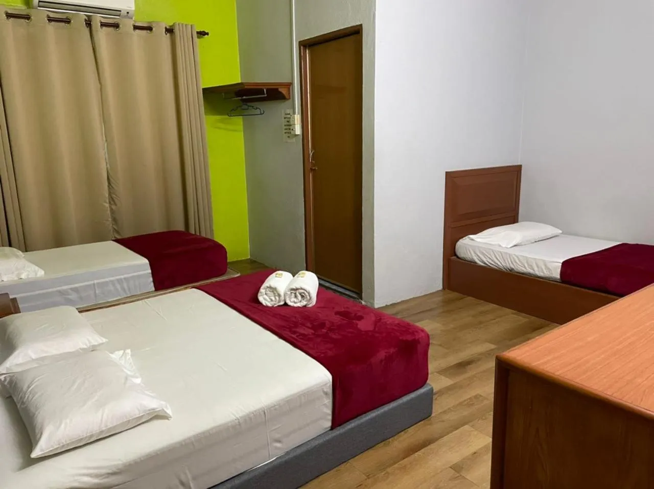 Bed in Samudera Hotel