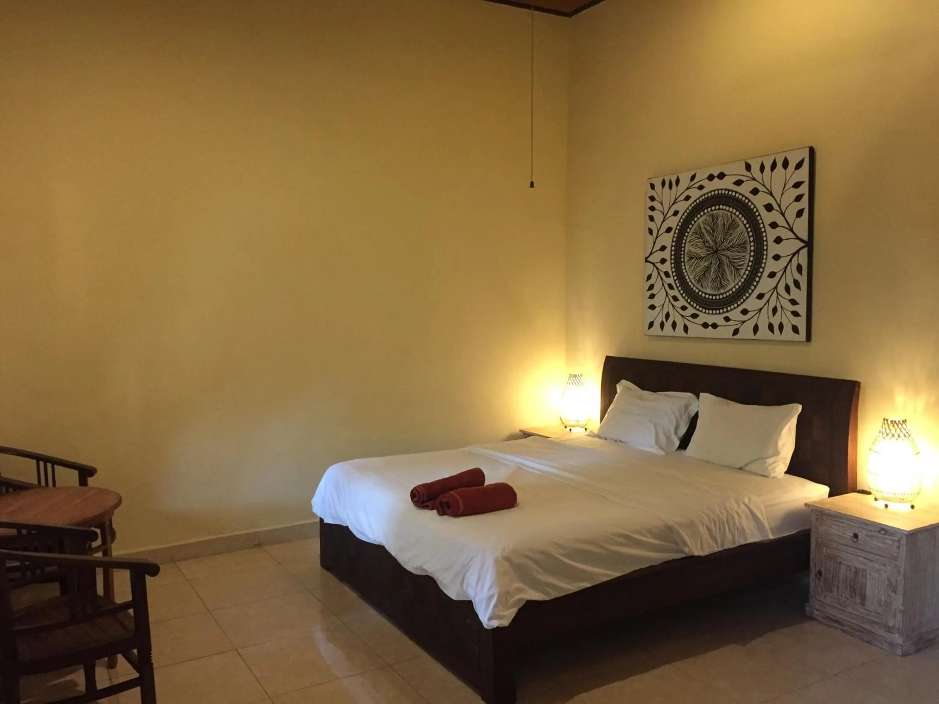 Decorative detail, Bed in Pande Homestay