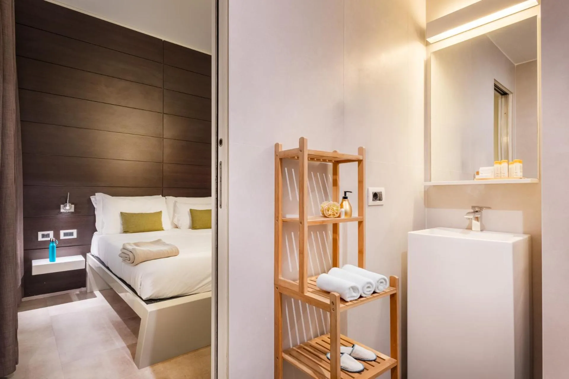 Bathroom, Bed in Navona Stay