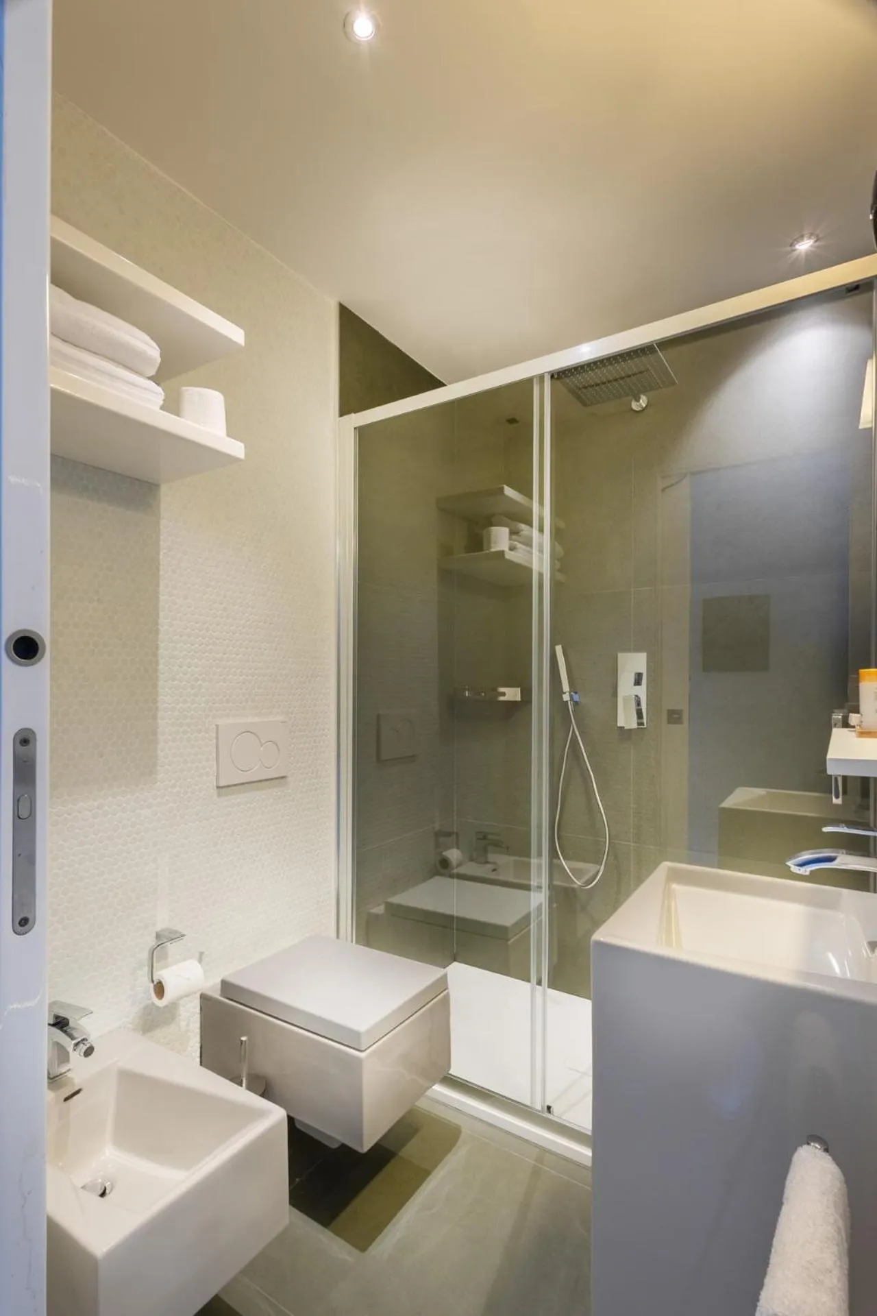 Bathroom in Navona Stay