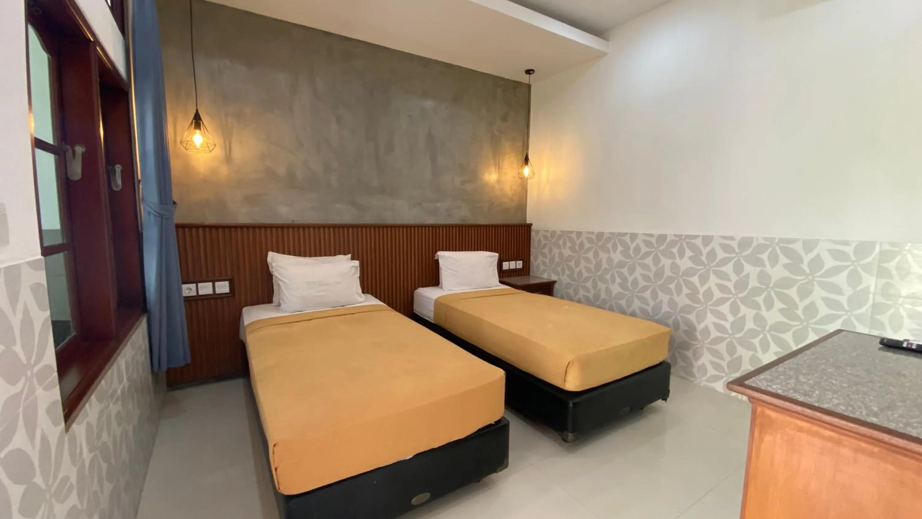 Bedroom, Bed in Sandat Hotel Legian