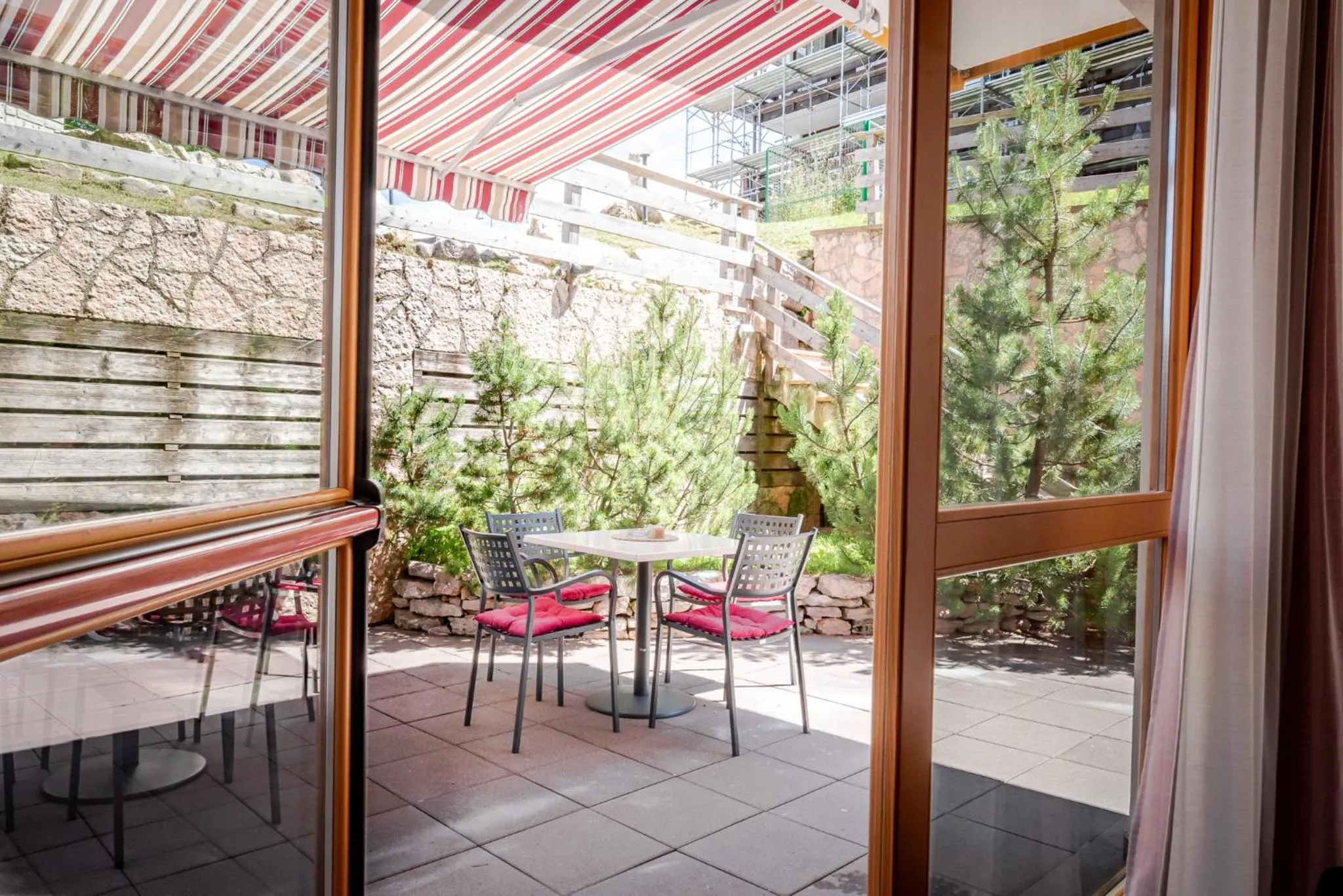 Balcony/Terrace in Hotel Alpine Mugon