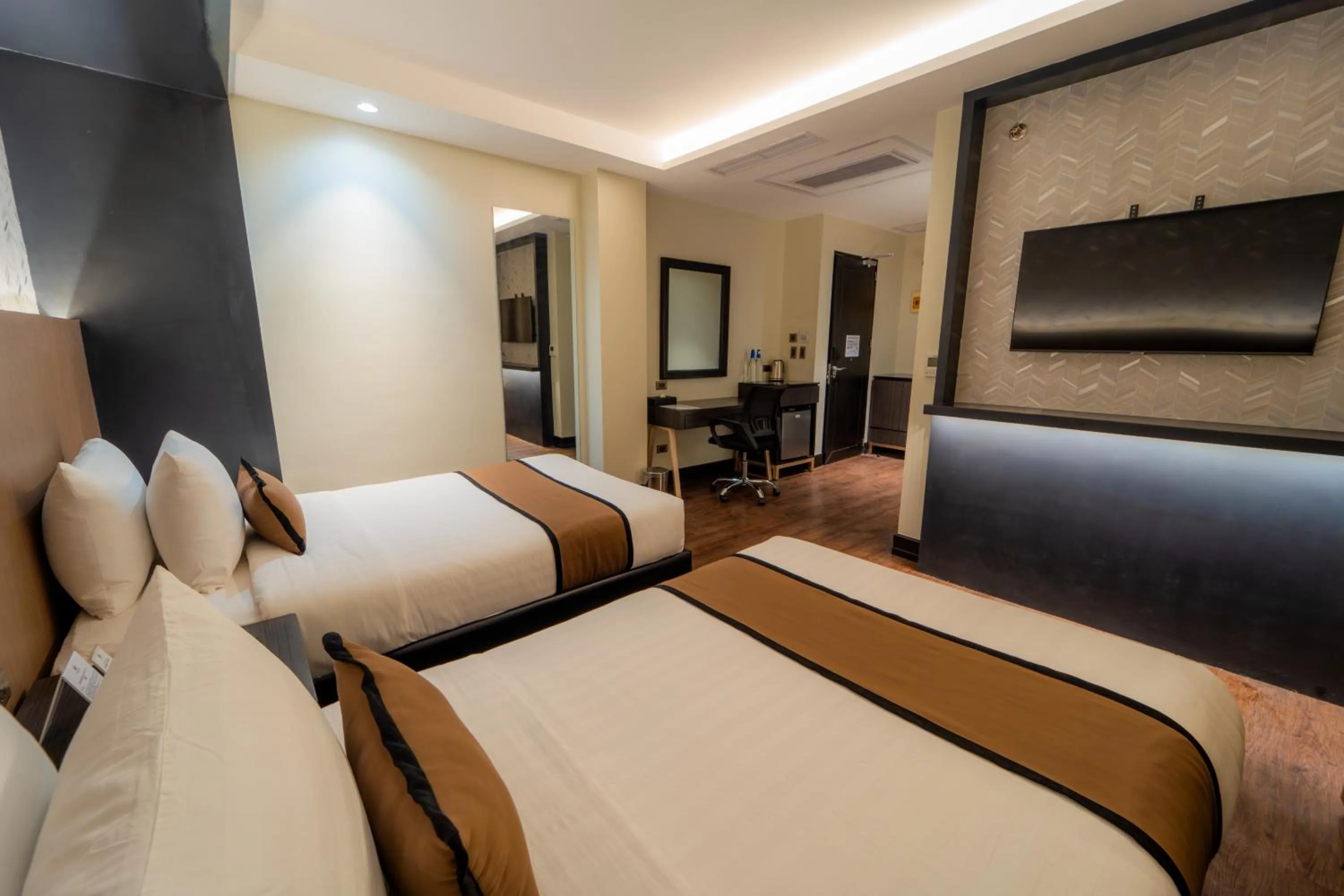 Bed in MetroCentre Hotel