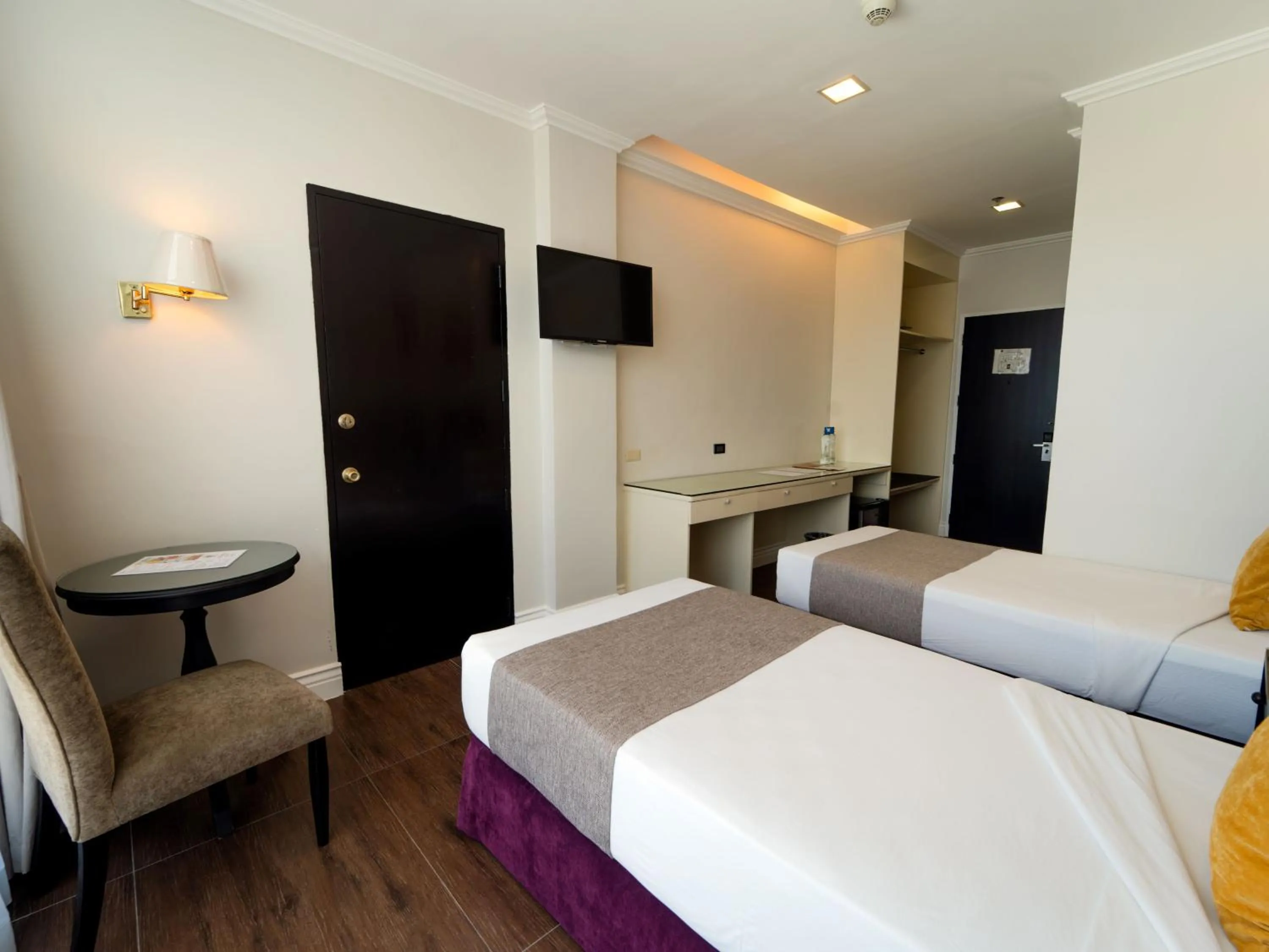 Bed in MetroCentre Hotel