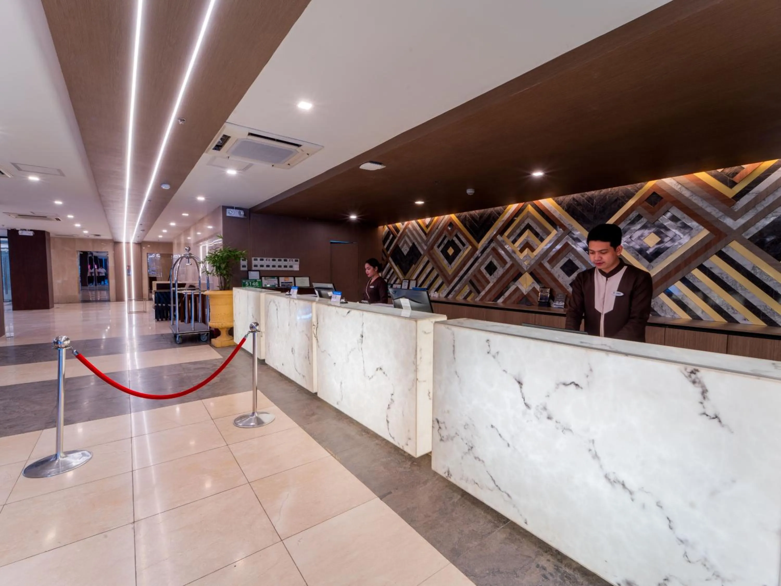 Lobby or reception in MetroCentre Hotel