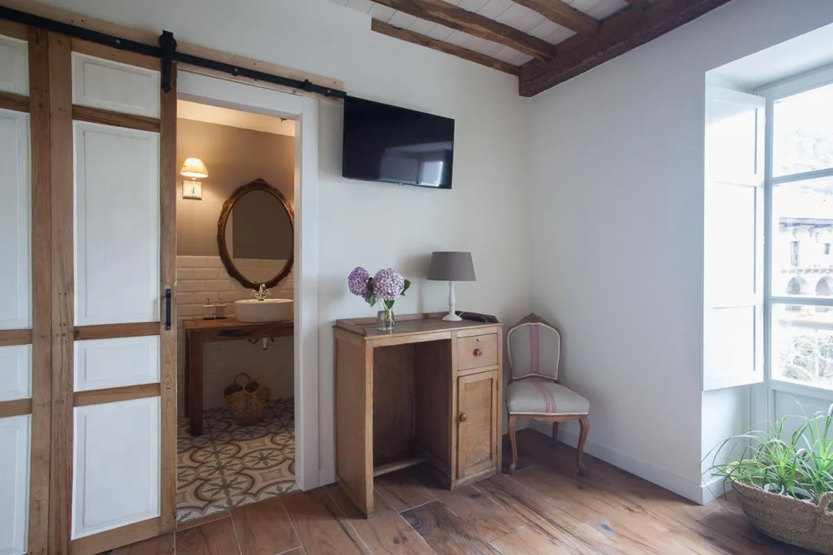 Decorative detail in Posada Seis Leguas