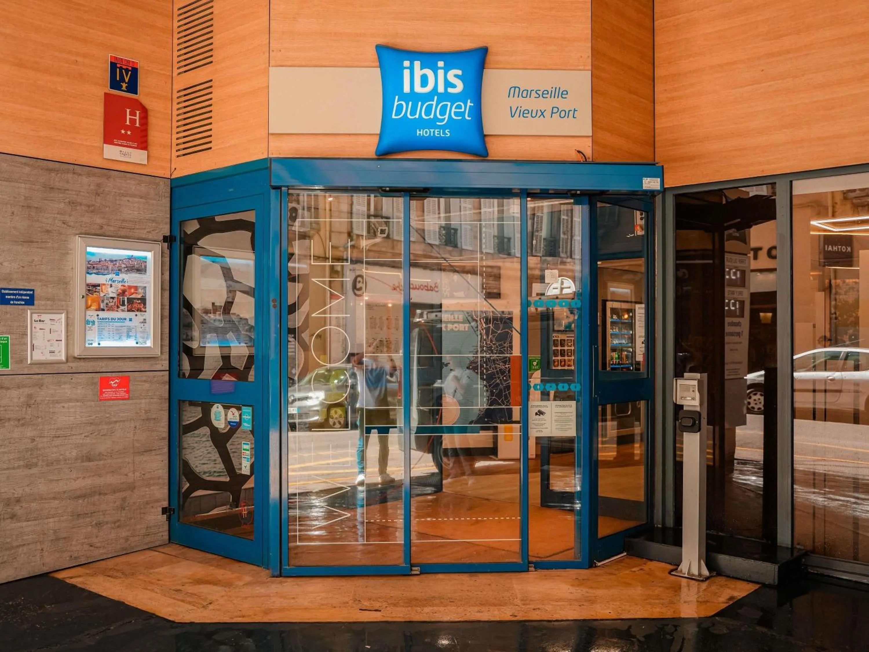 Property building in ibis budget Marseille Vieux Port