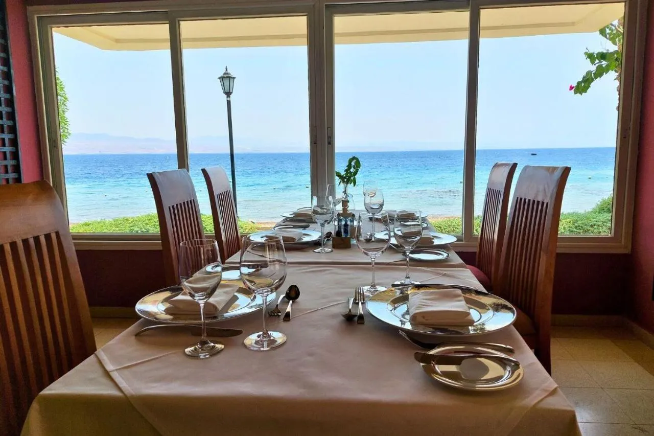 Restaurant/places to eat in Steigenberger Hotel & Nelson Village, Taba