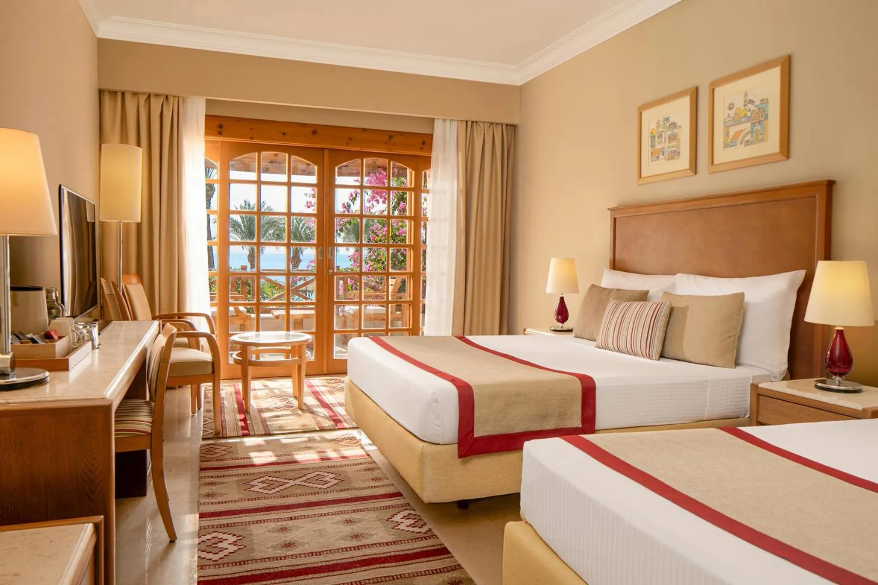 Shower, Bed in Steigenberger Hotel & Nelson Village, Taba