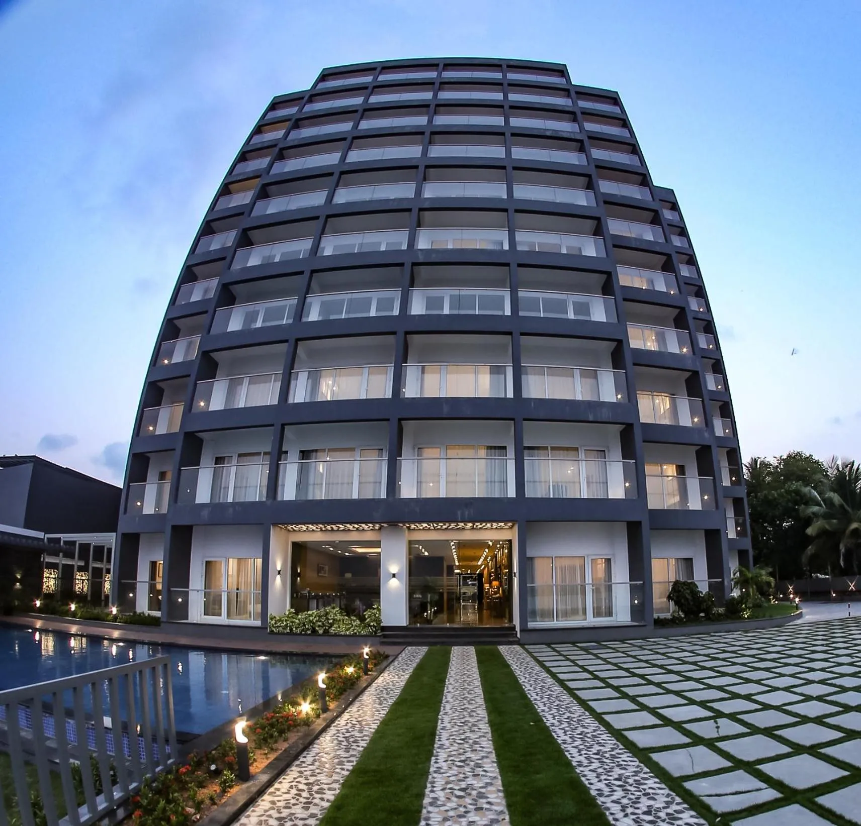 Lake view in Kent Baywatch Suites