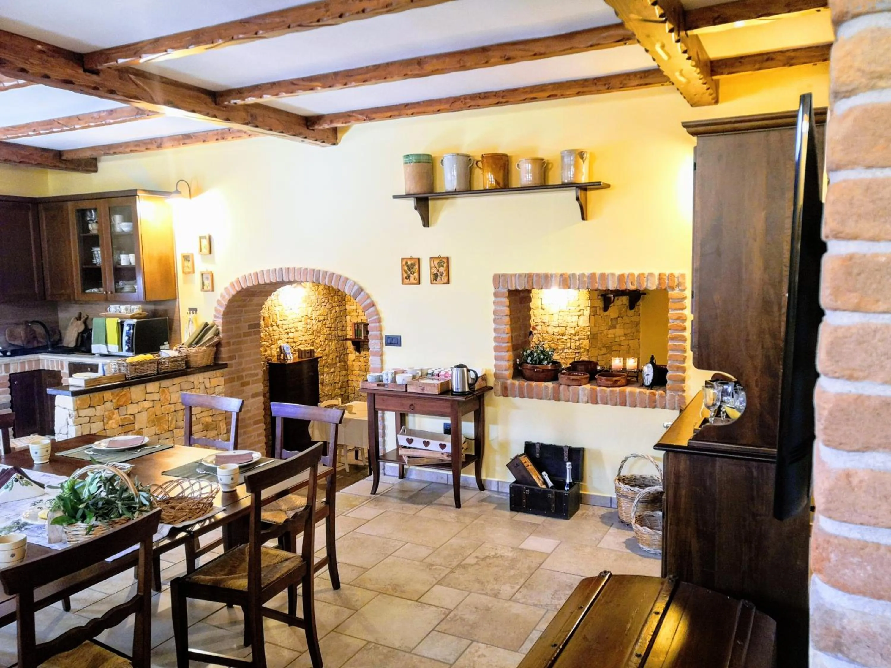 Breakfast in BORGO LUNA b&b