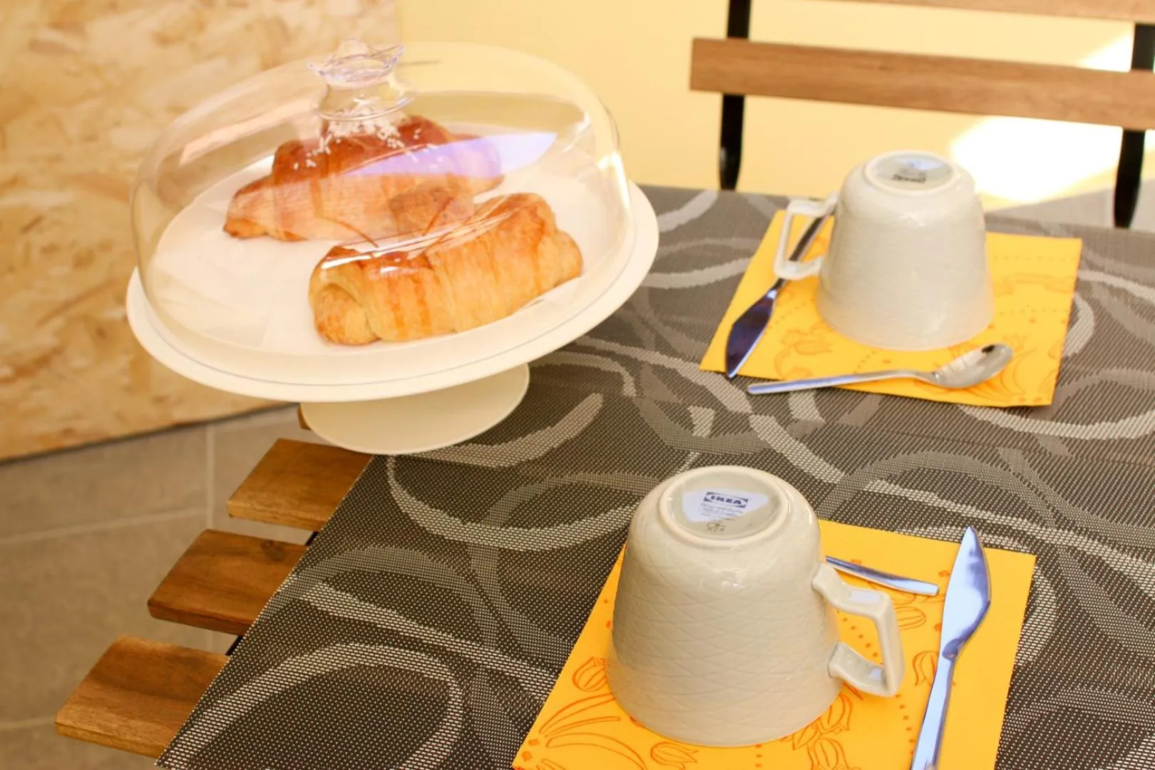 Italian breakfast in Là Drint Bed & Breakfast