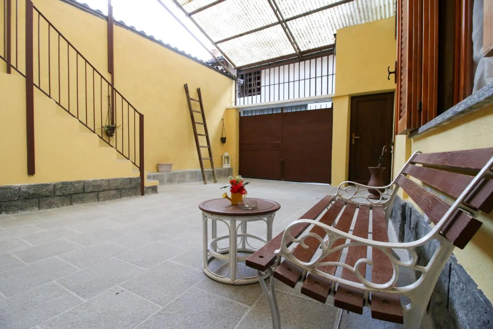 Property building in Là Drint Bed & Breakfast