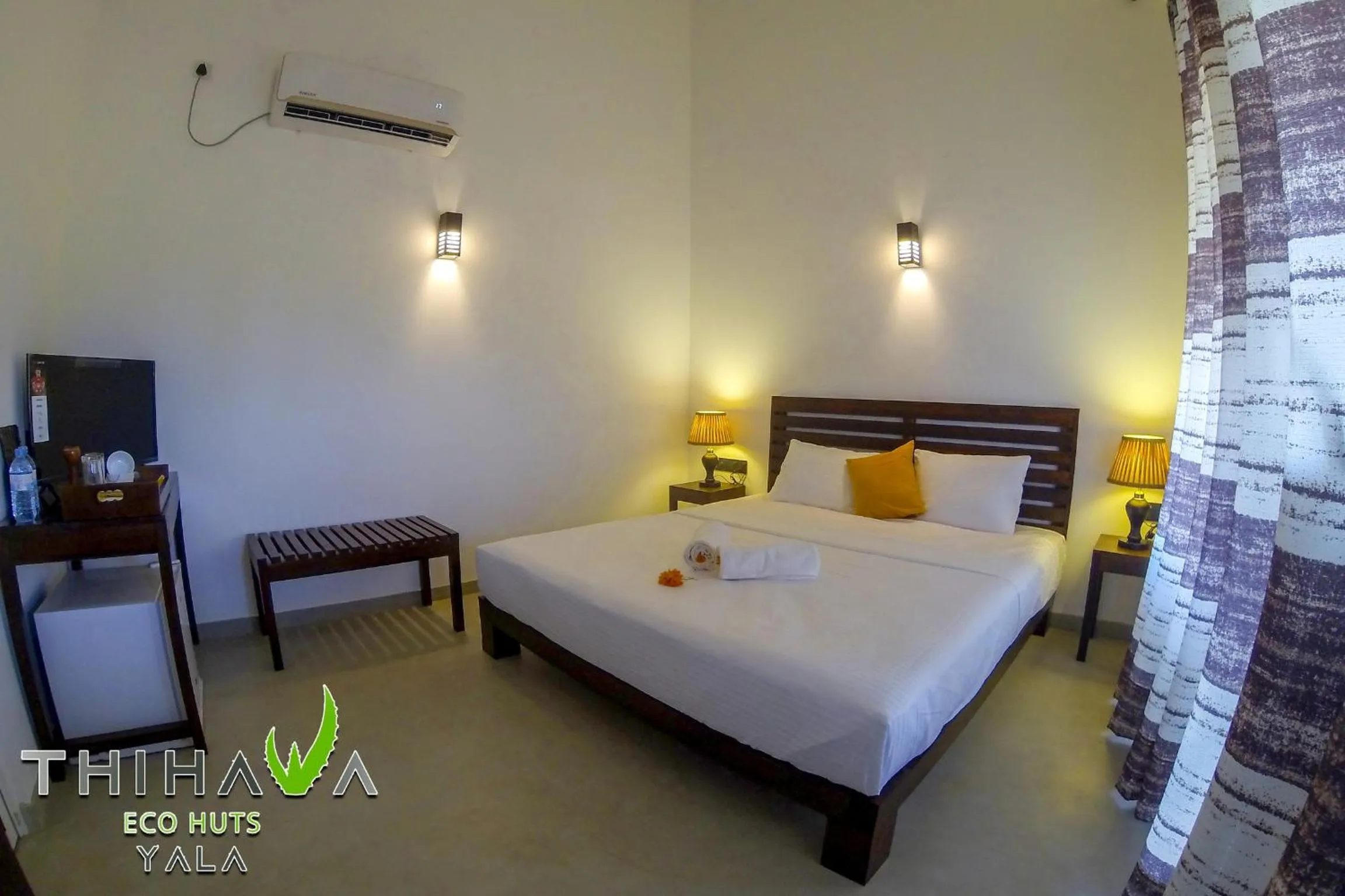 Bed in Thihawa Eco Huts Yala