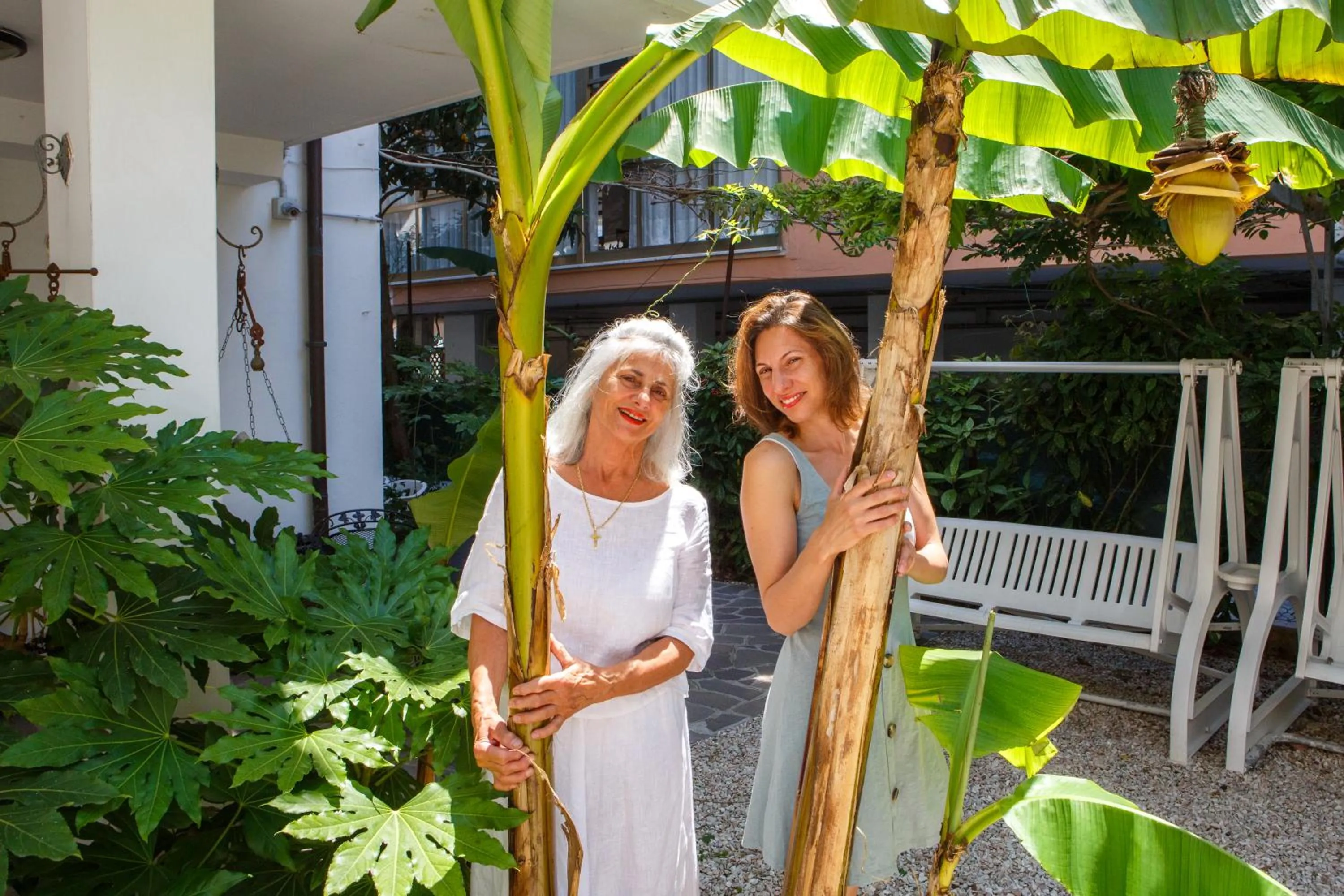 People in NOIDUE Hotel