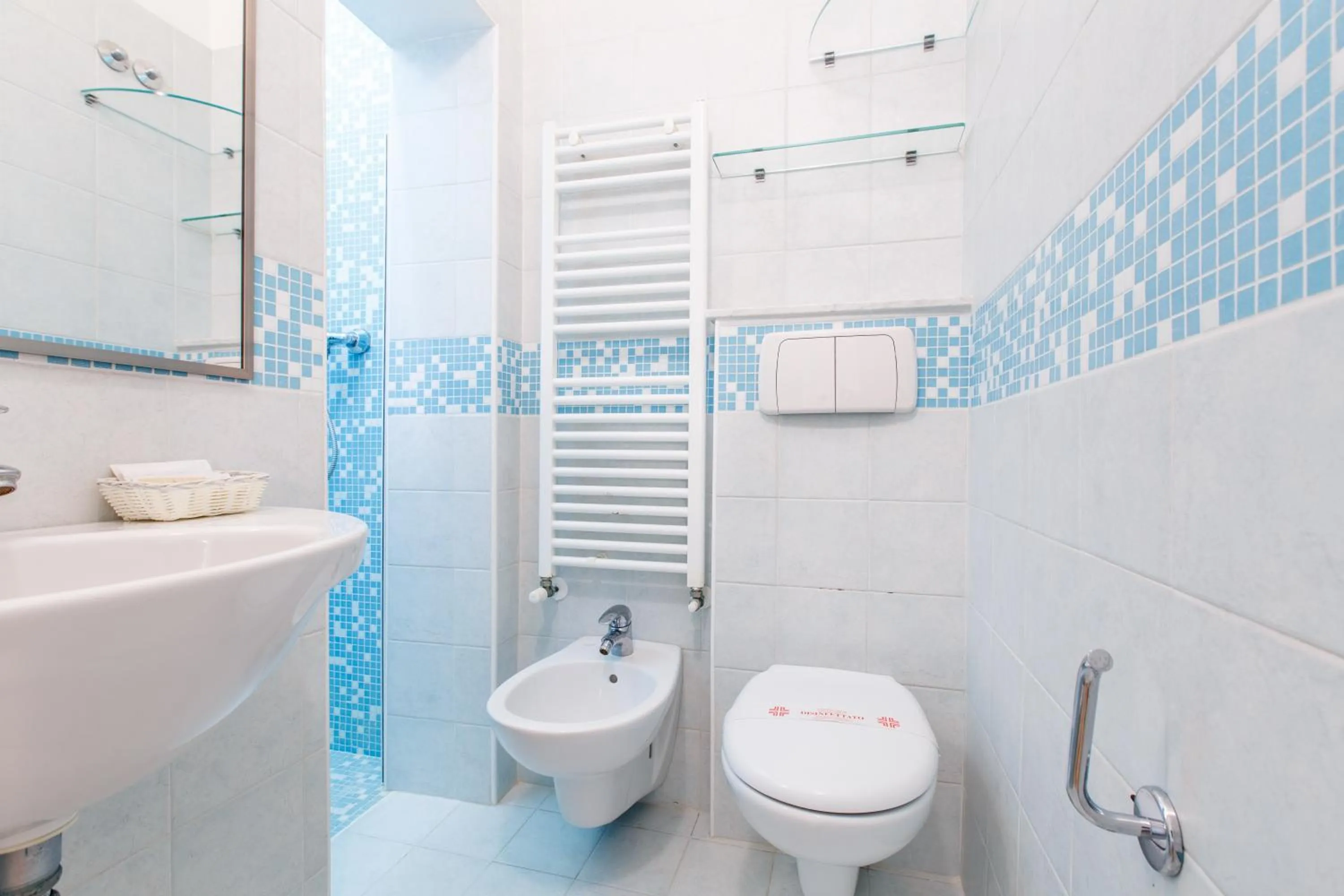 Bathroom in NOIDUE Hotel