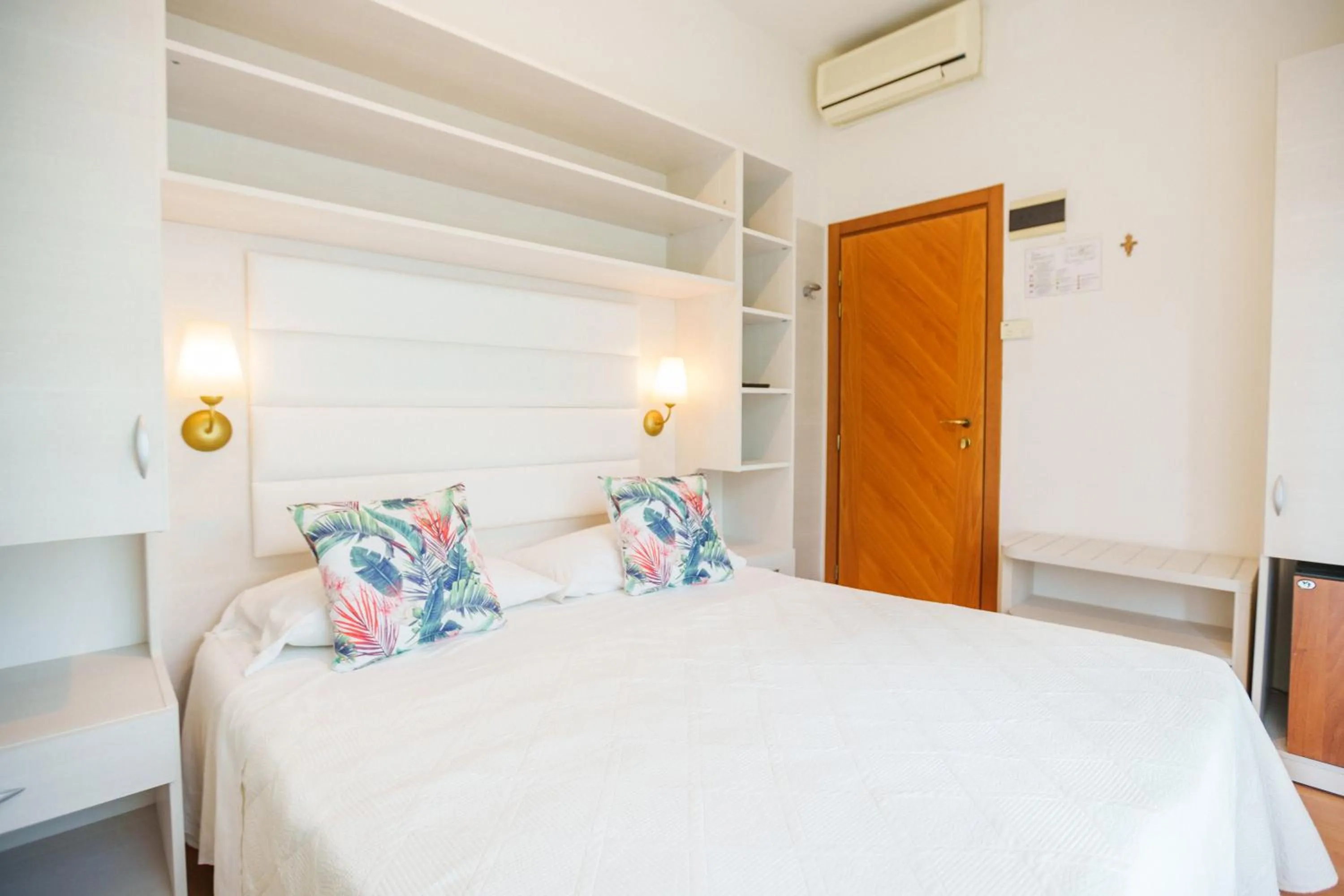 Bedroom in NOIDUE Hotel