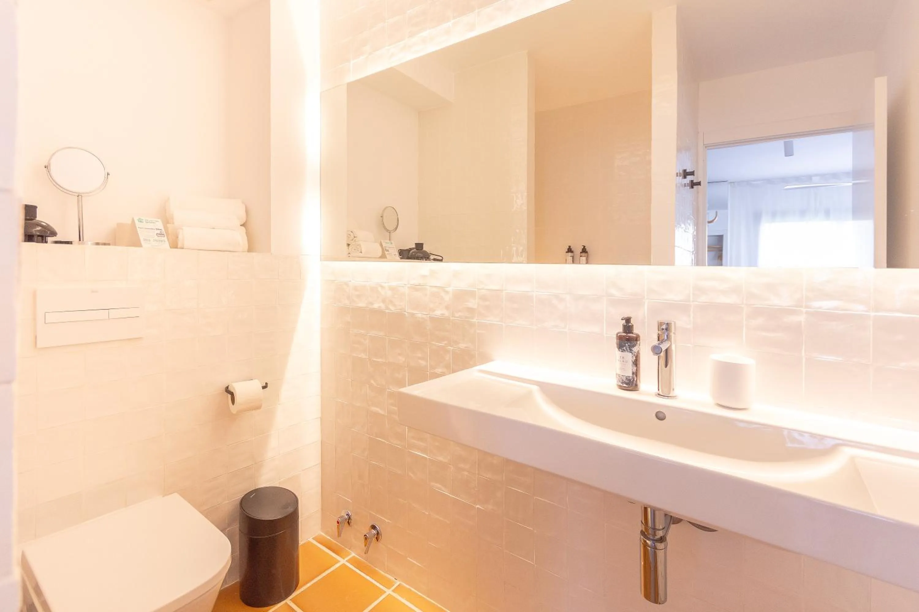 Toilet in Hotel Es Blau Des Nord