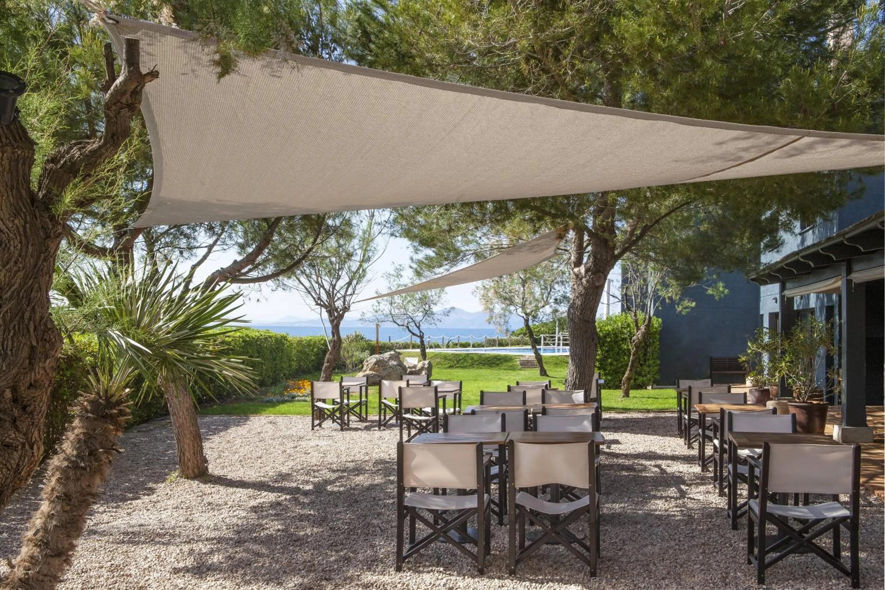 Restaurant/places to eat in Hotel Es Blau Des Nord