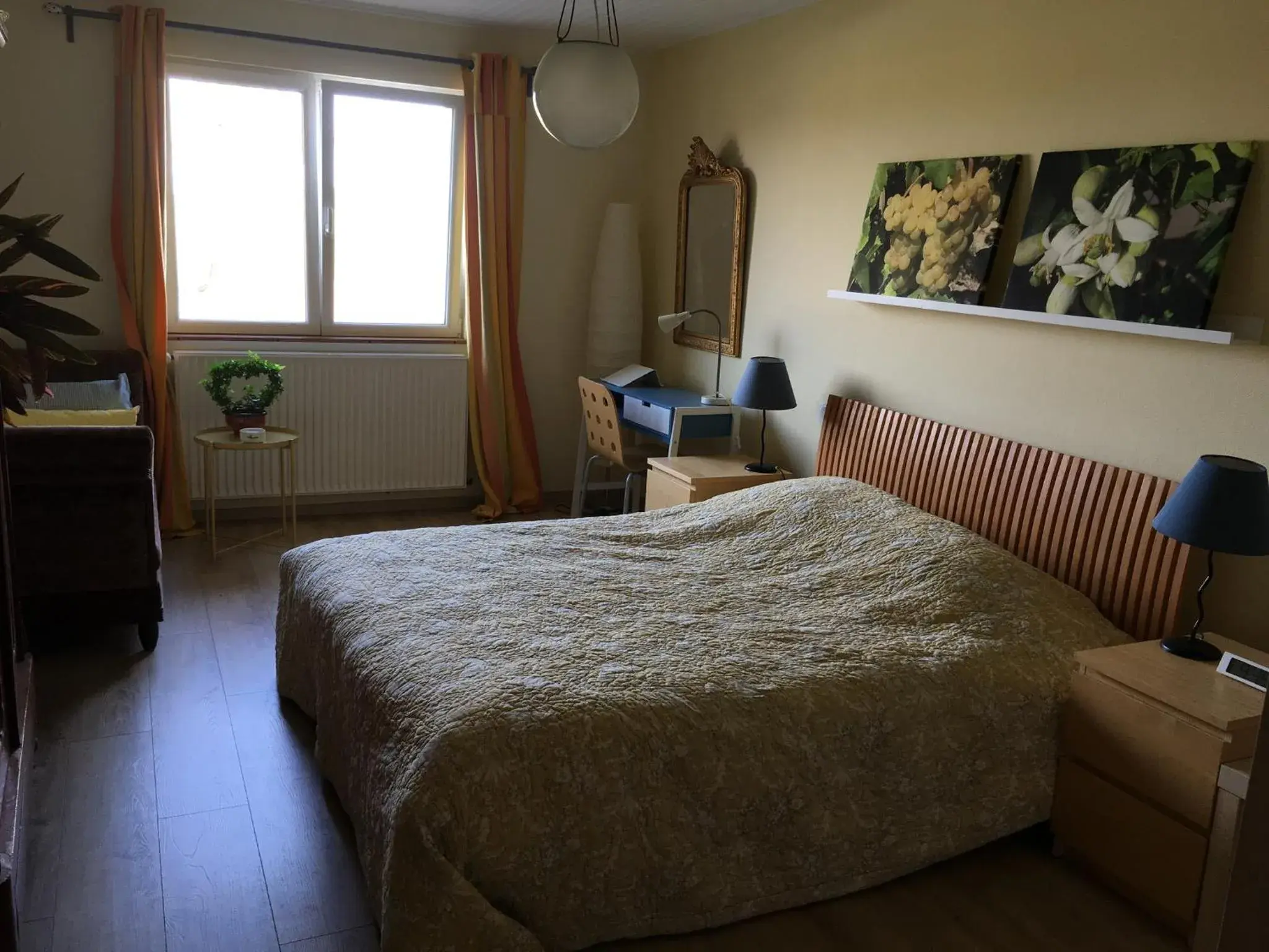 Double Room in La Mésange bleue Double Room in La Mésange bleue